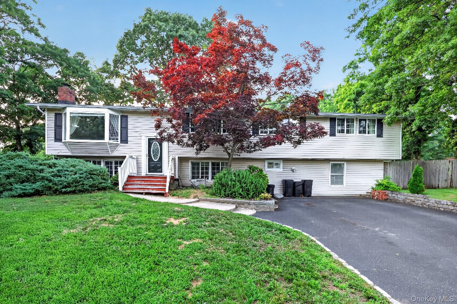 14 Branch Lane Property Photo 1