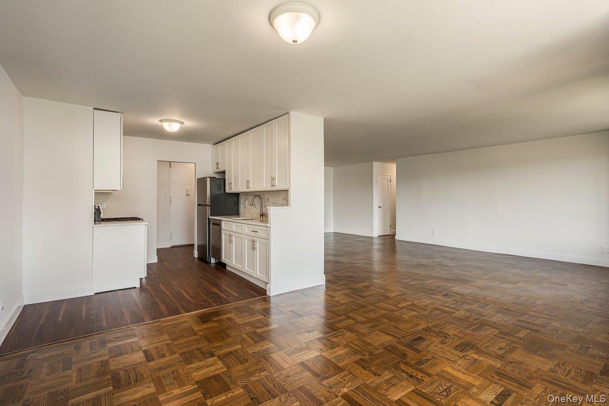 166-25 Powells Cove Boulevard 6m Property Photo 13
