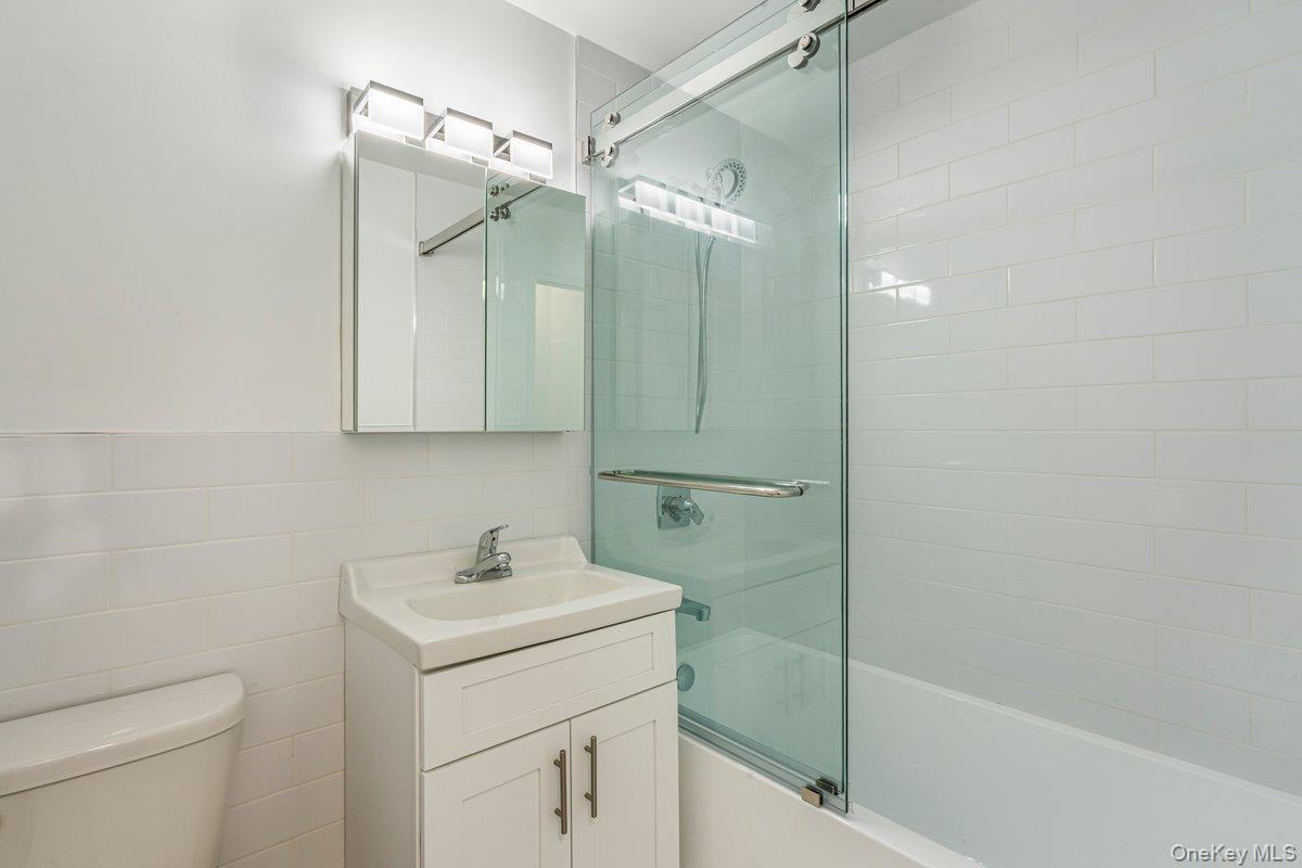 166-25 Powells Cove Boulevard 6m Property Photo 14