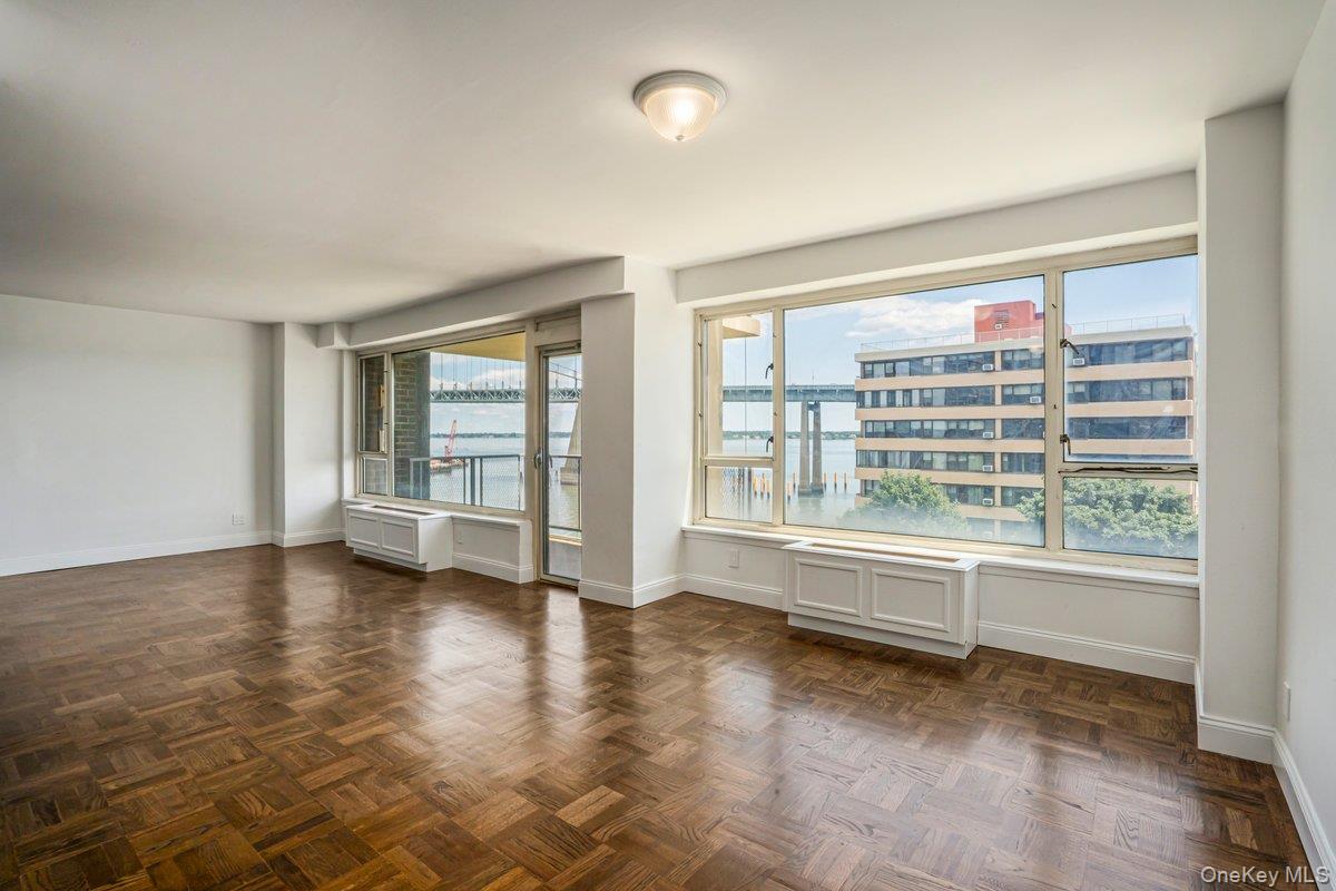 166-25 Powells Cove Boulevard 6m Property Photo 19