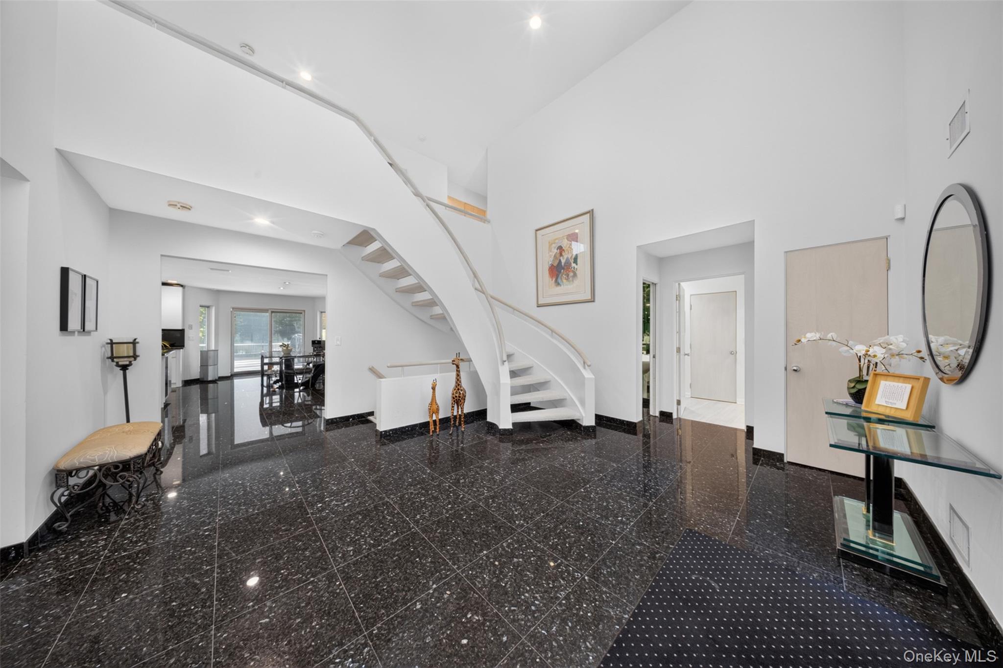 8 Victorian Lane Property Photo 6