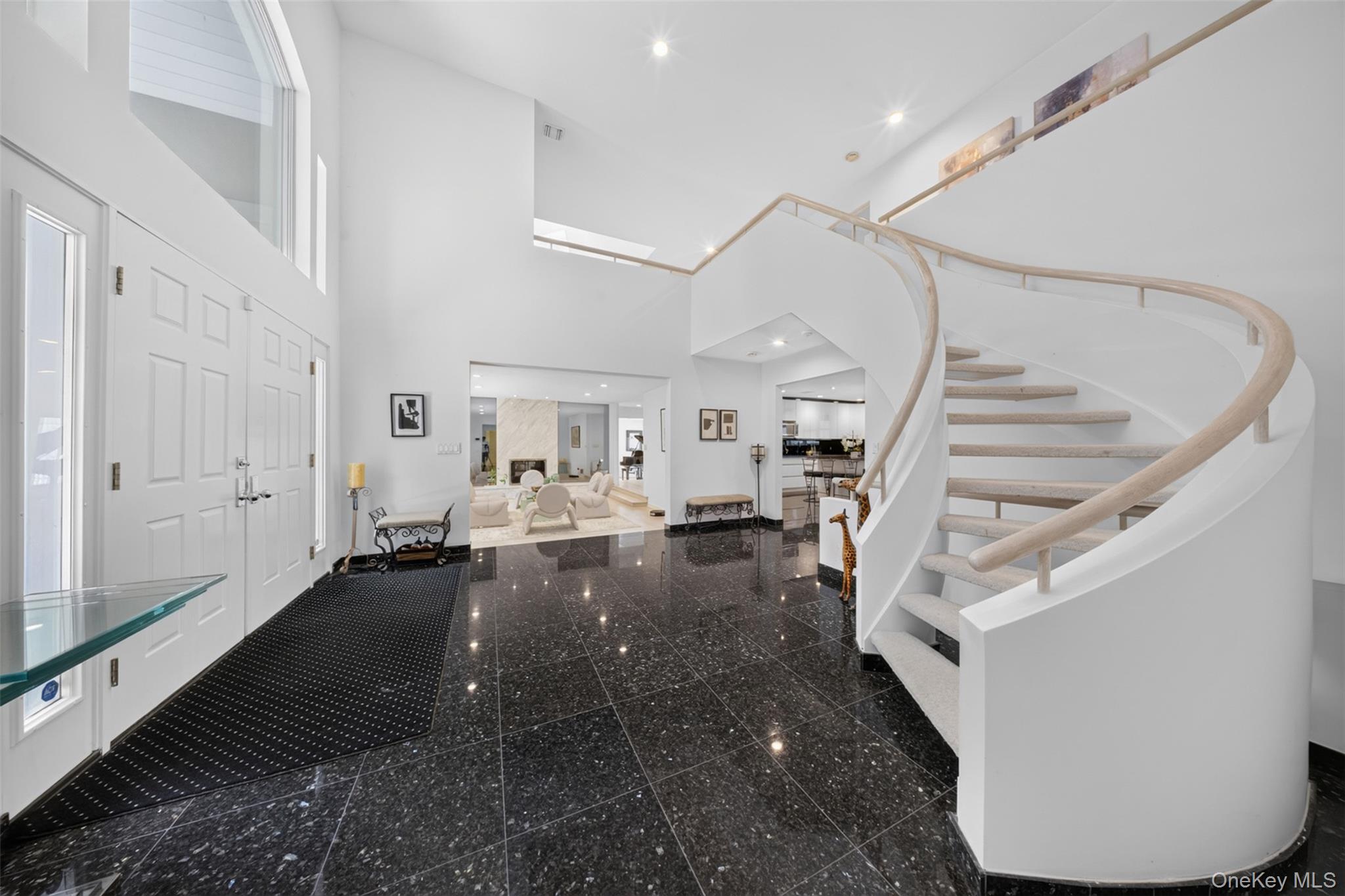 8 Victorian Lane Property Photo 7