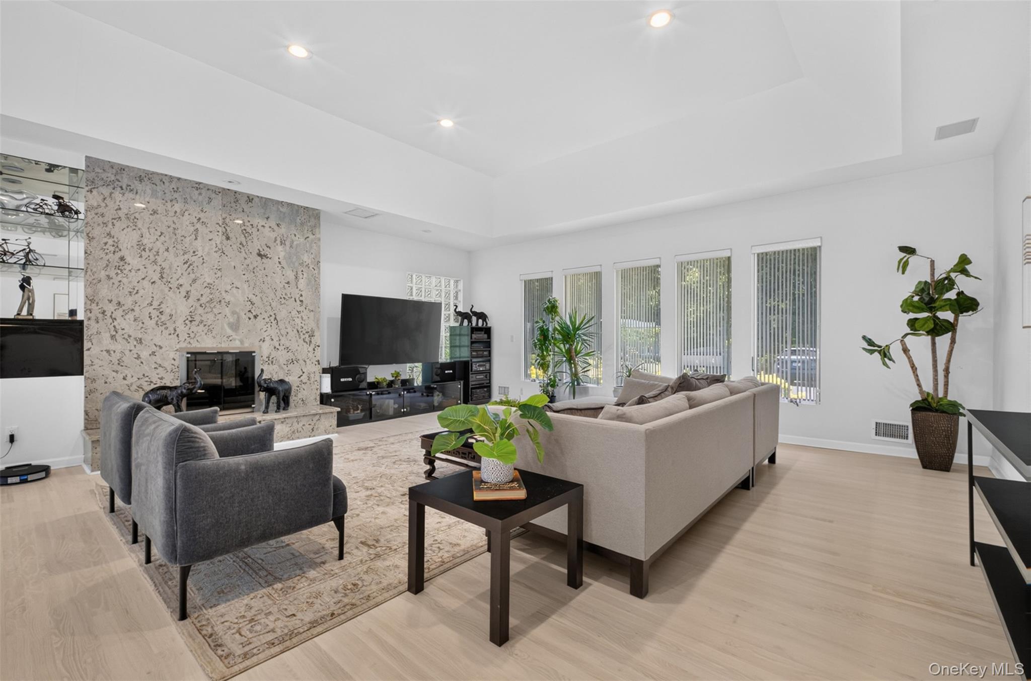 8 Victorian Lane Property Photo 12