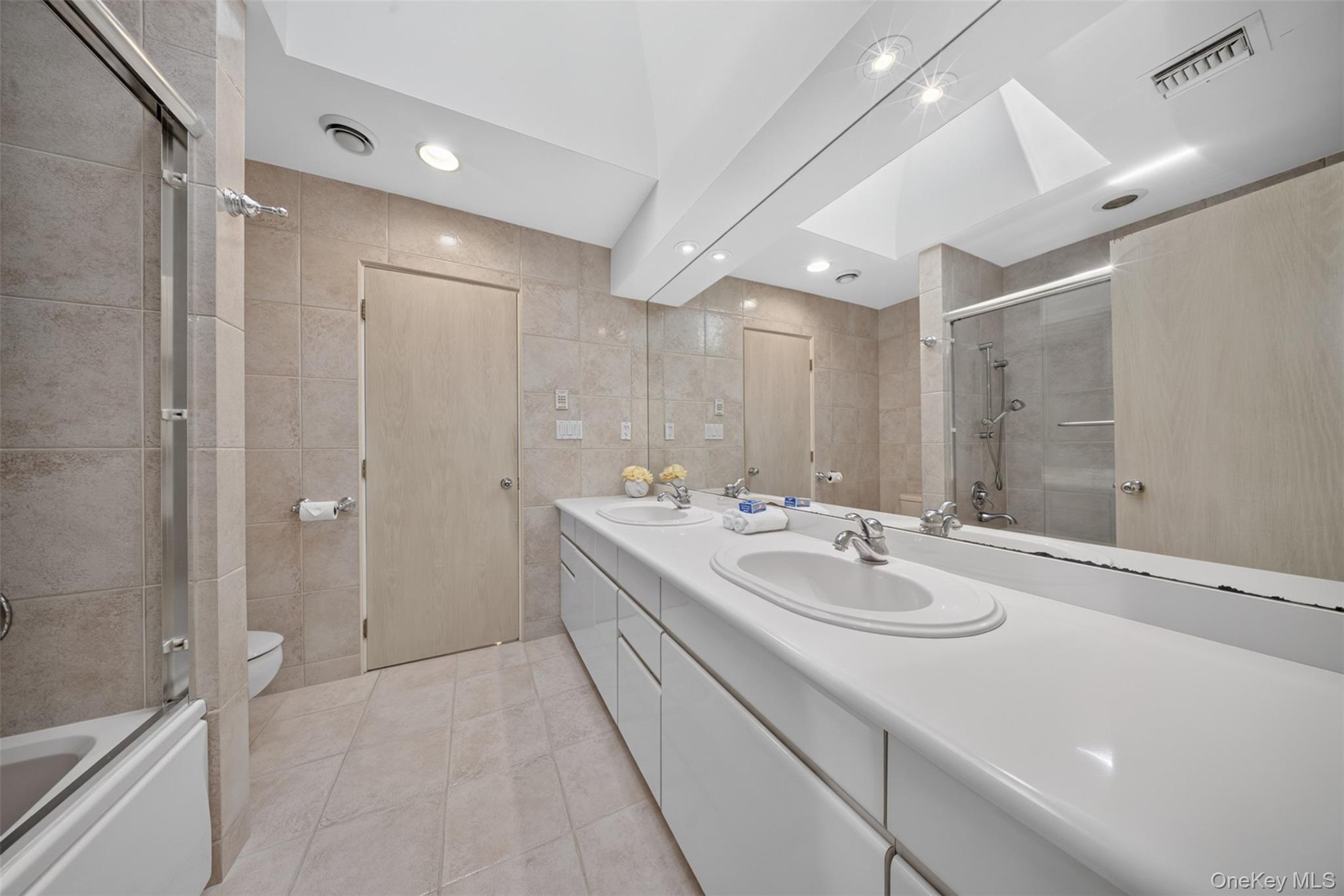 8 Victorian Lane Property Photo 30