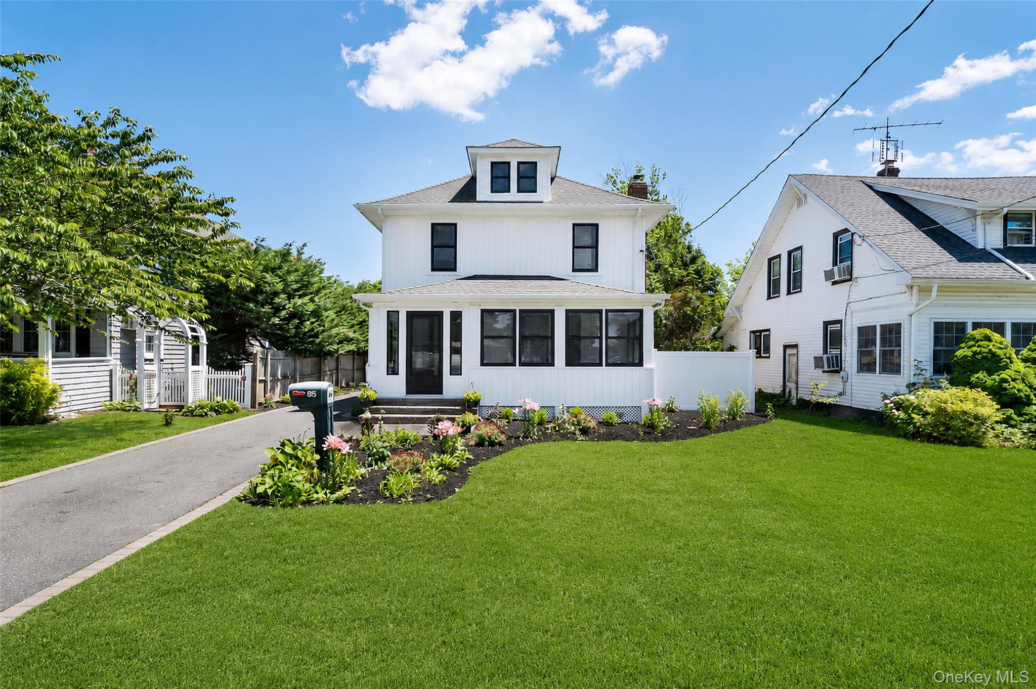 85 Garfield Avenue Property Photo 1