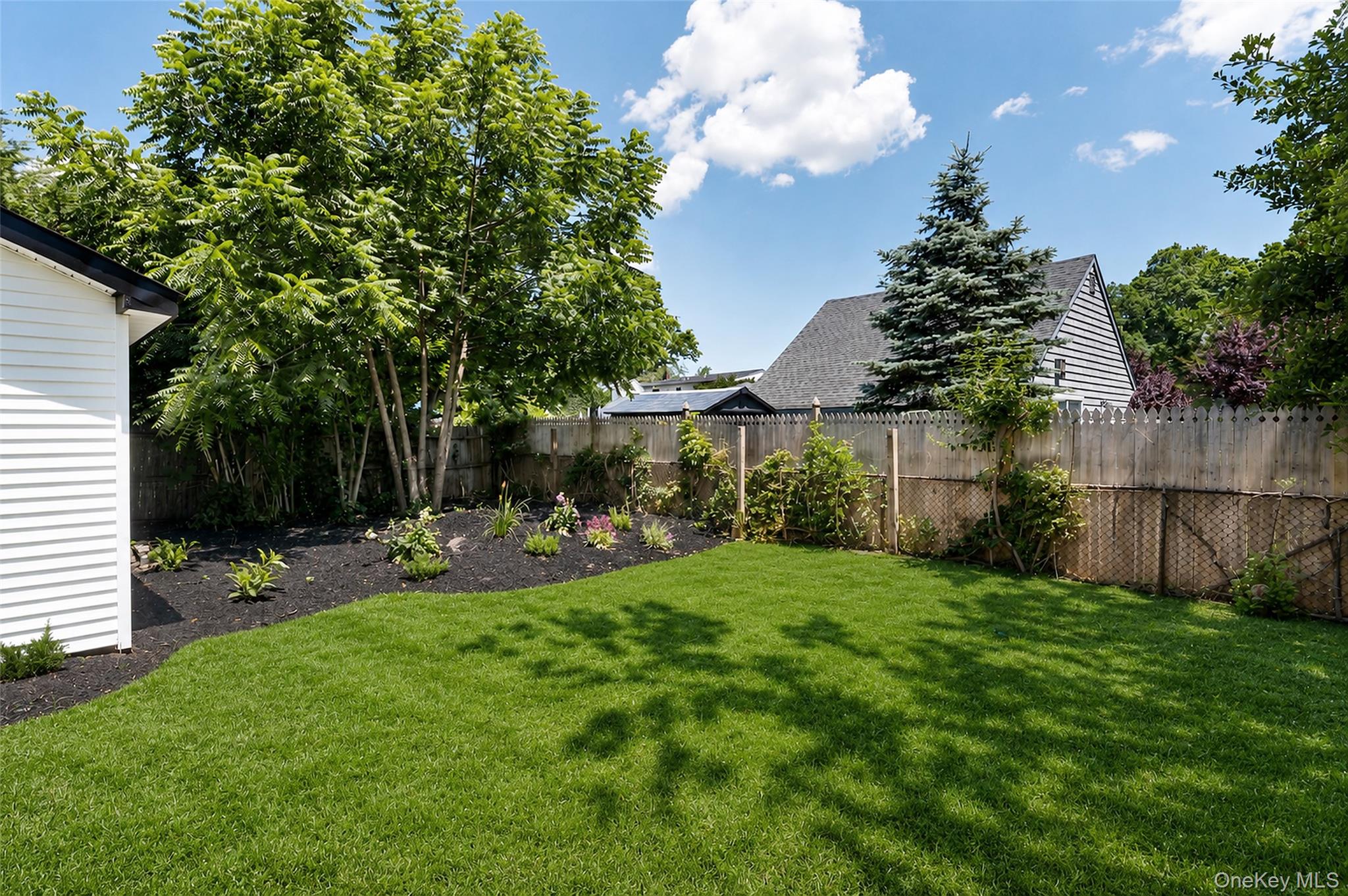 85 Garfield Avenue Property Photo 37