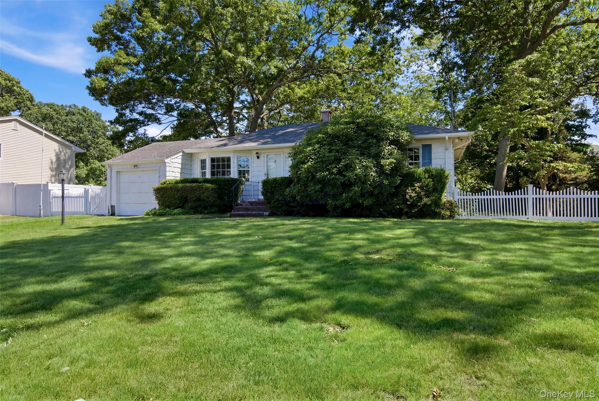 34 Hollo Drive Property Photo 2