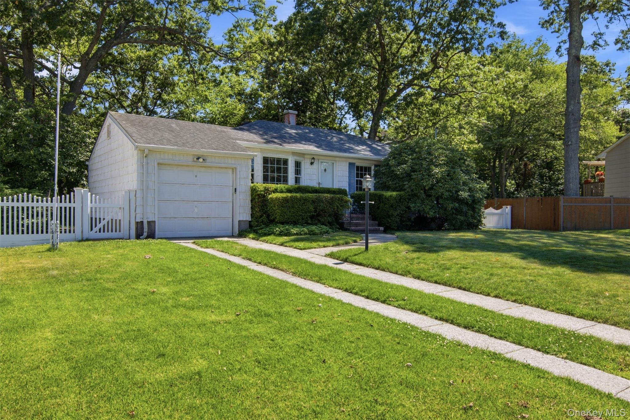 34 Hollo Drive Property Photo 3