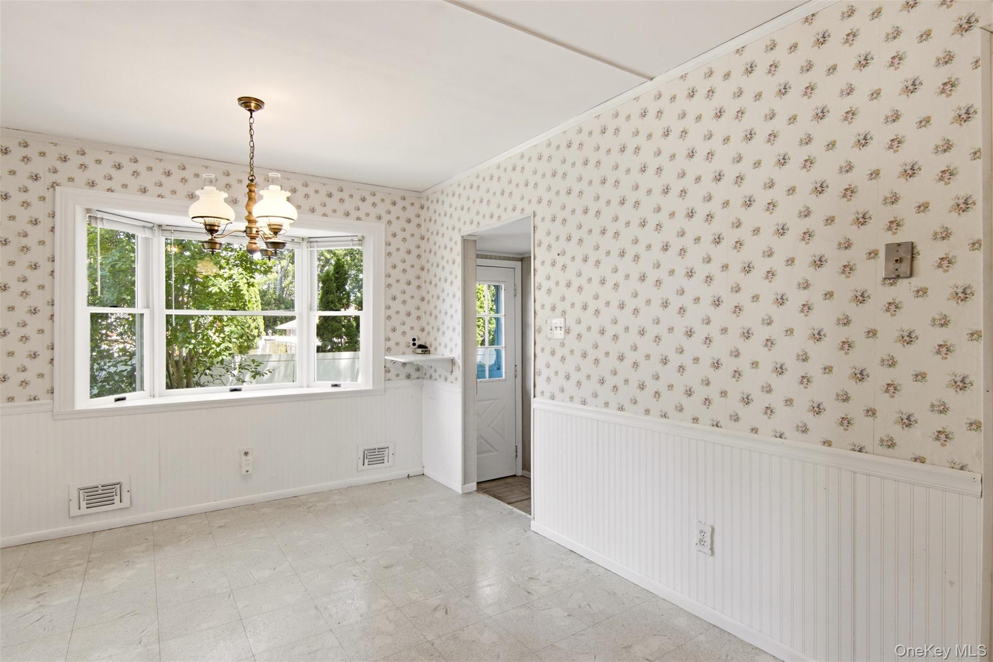 34 Hollo Drive Property Photo 8