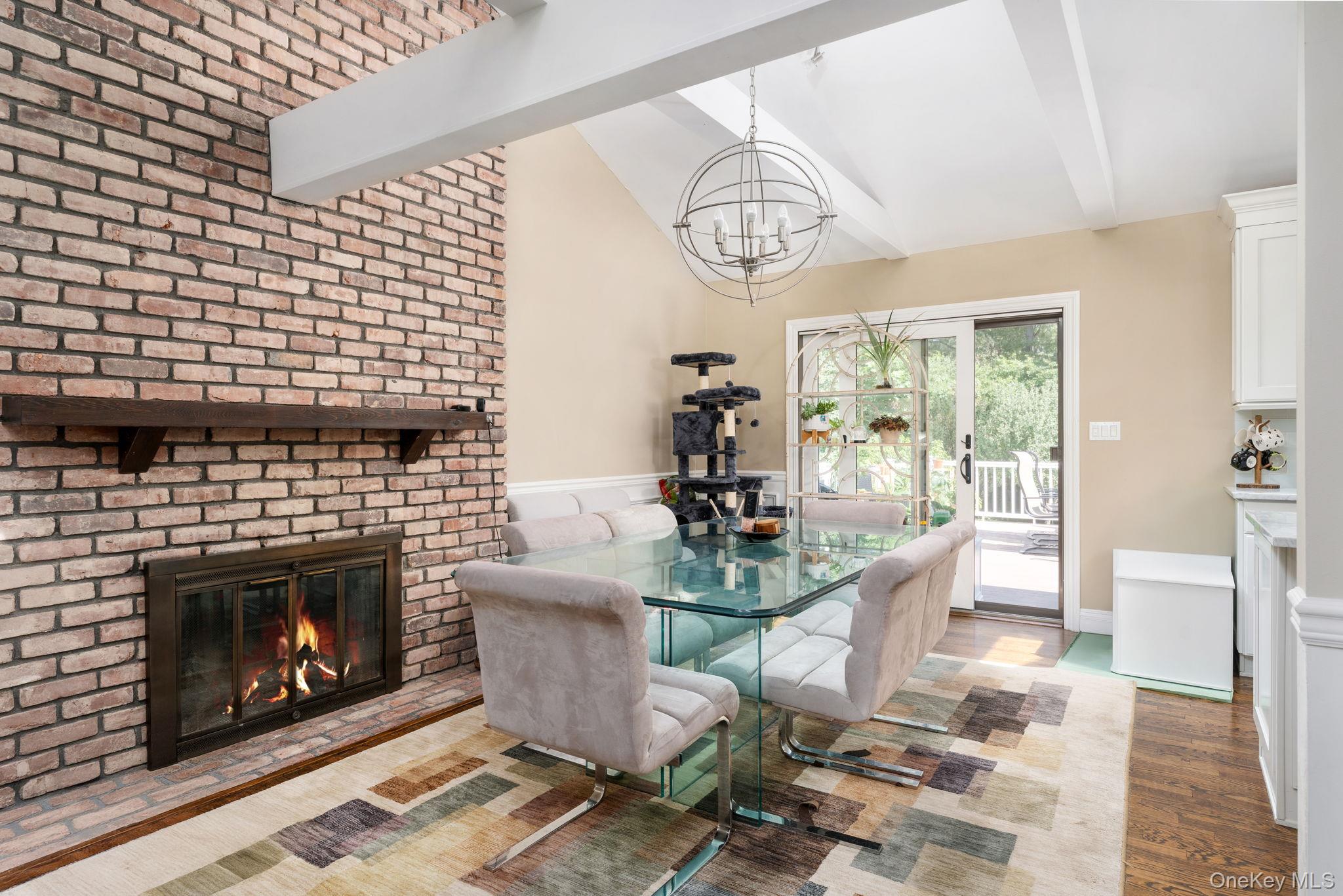 25 Brewster Avenue Property Photo 6