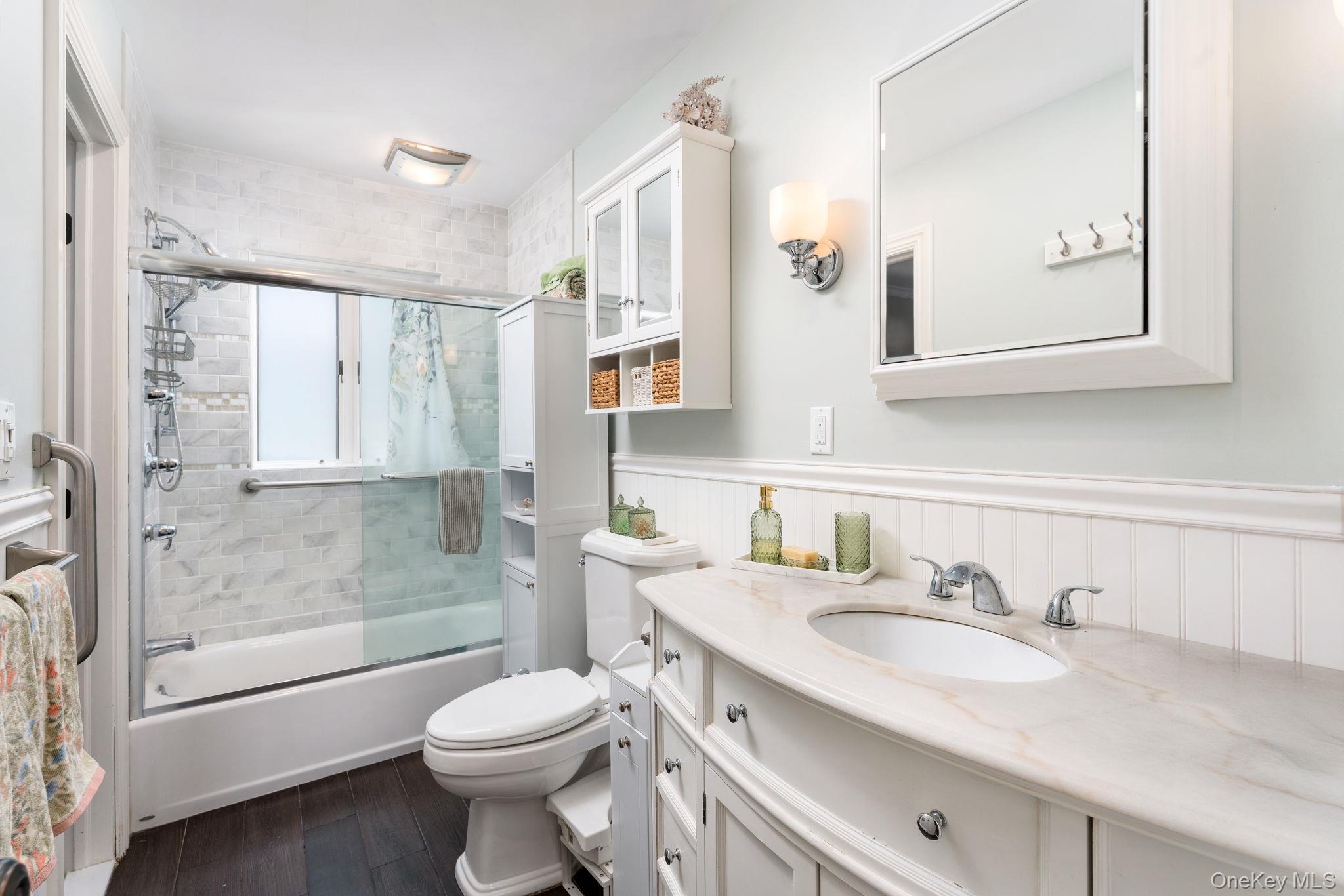 25 Brewster Avenue Property Photo 17