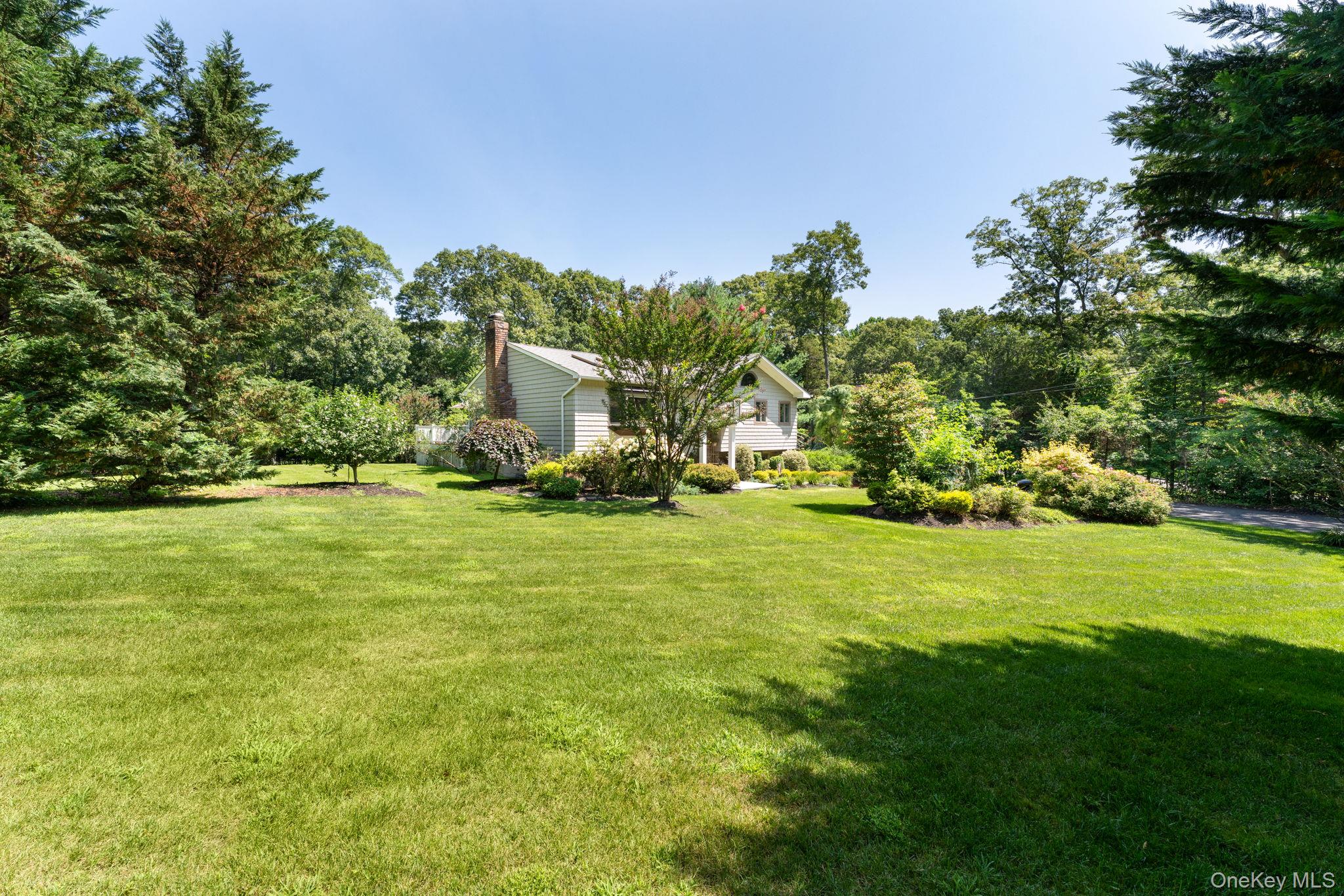 25 Brewster Avenue Property Photo 26