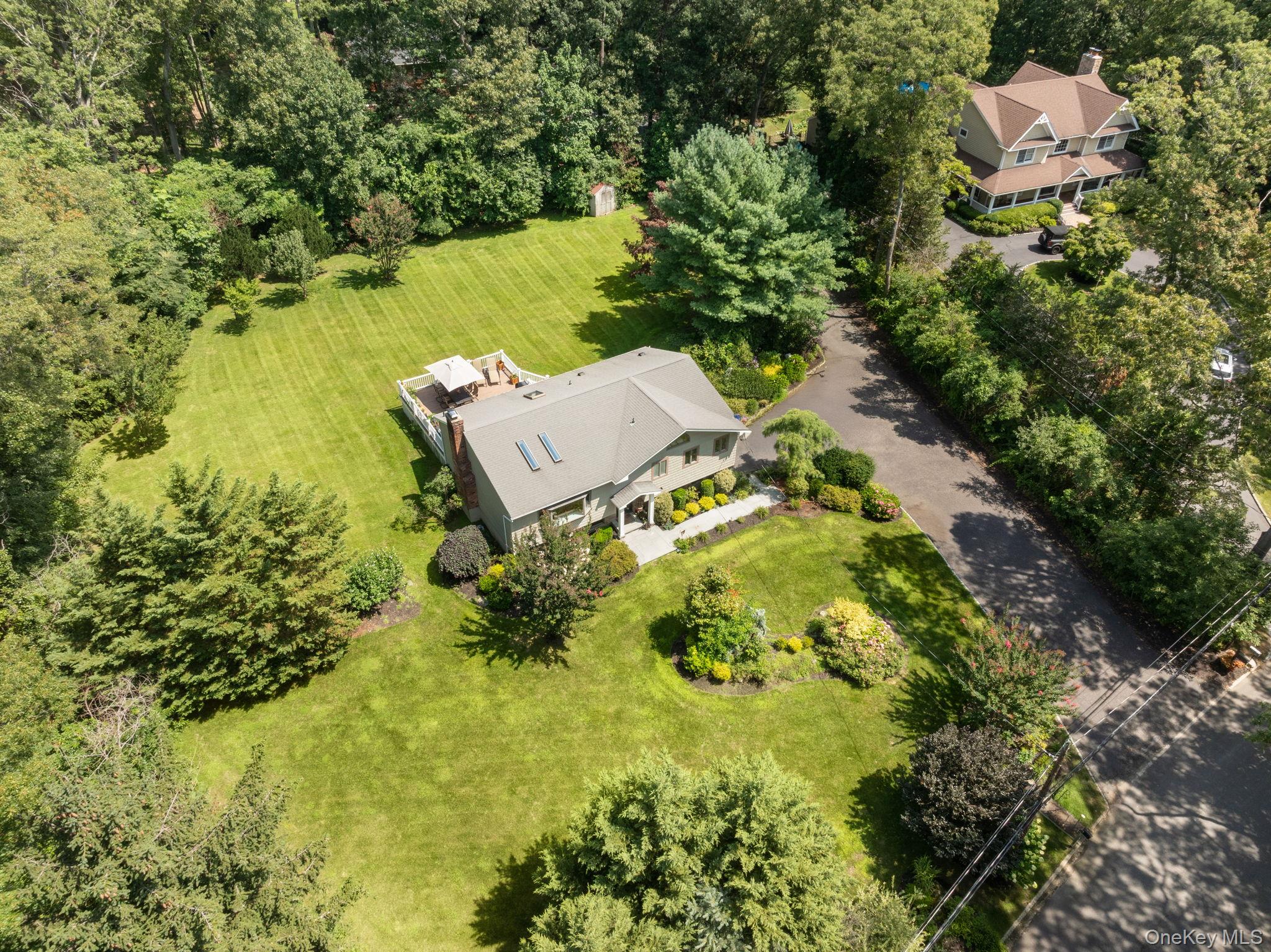 25 Brewster Avenue Property Photo 30
