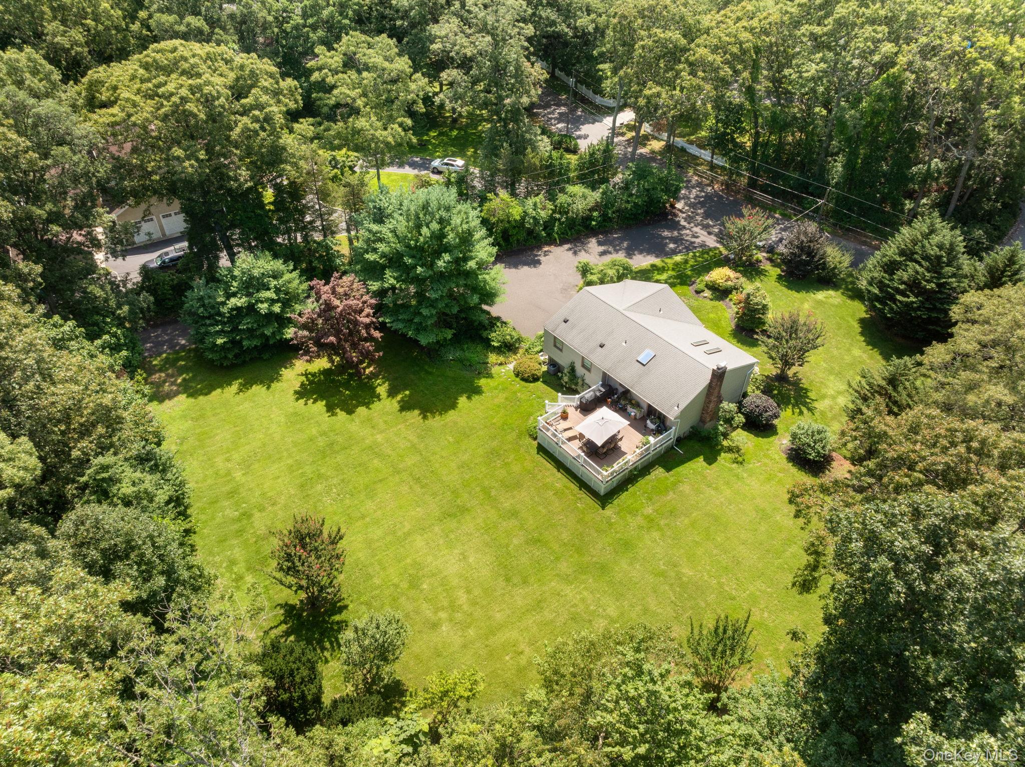 25 Brewster Avenue Property Photo 37