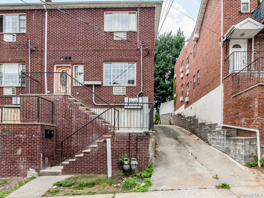 3939 Secor Avenue Property Photo 1