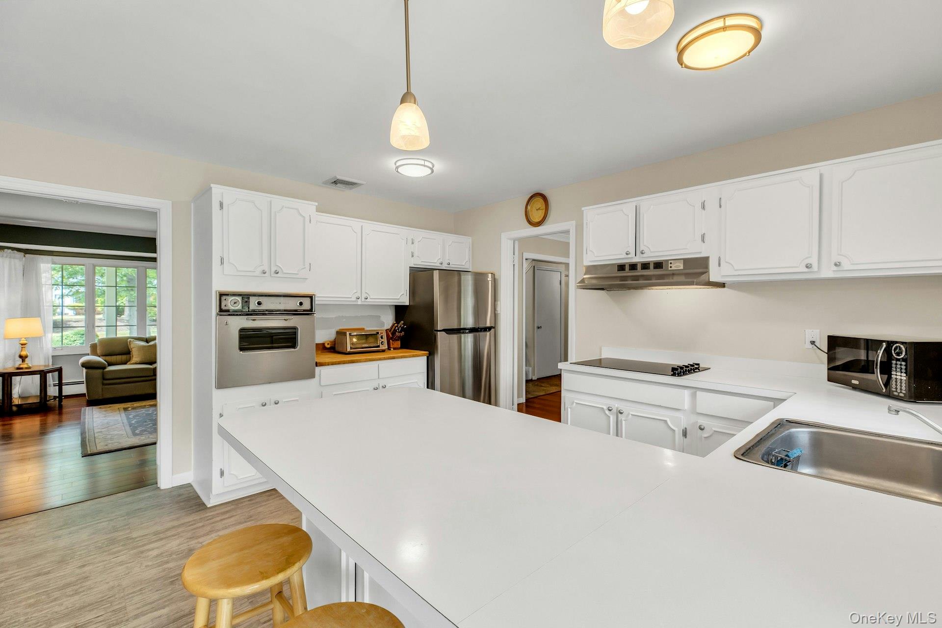 23 Bently Lane Property Photo 11