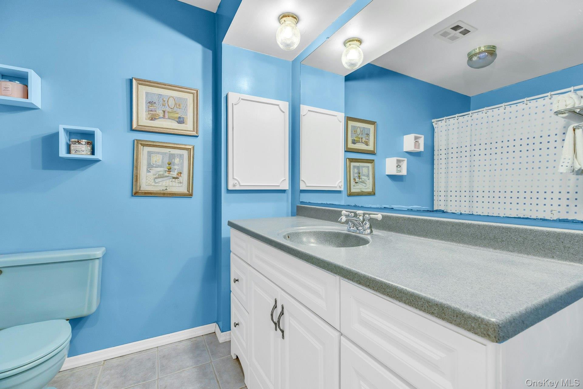 23 Bently Lane Property Photo 13