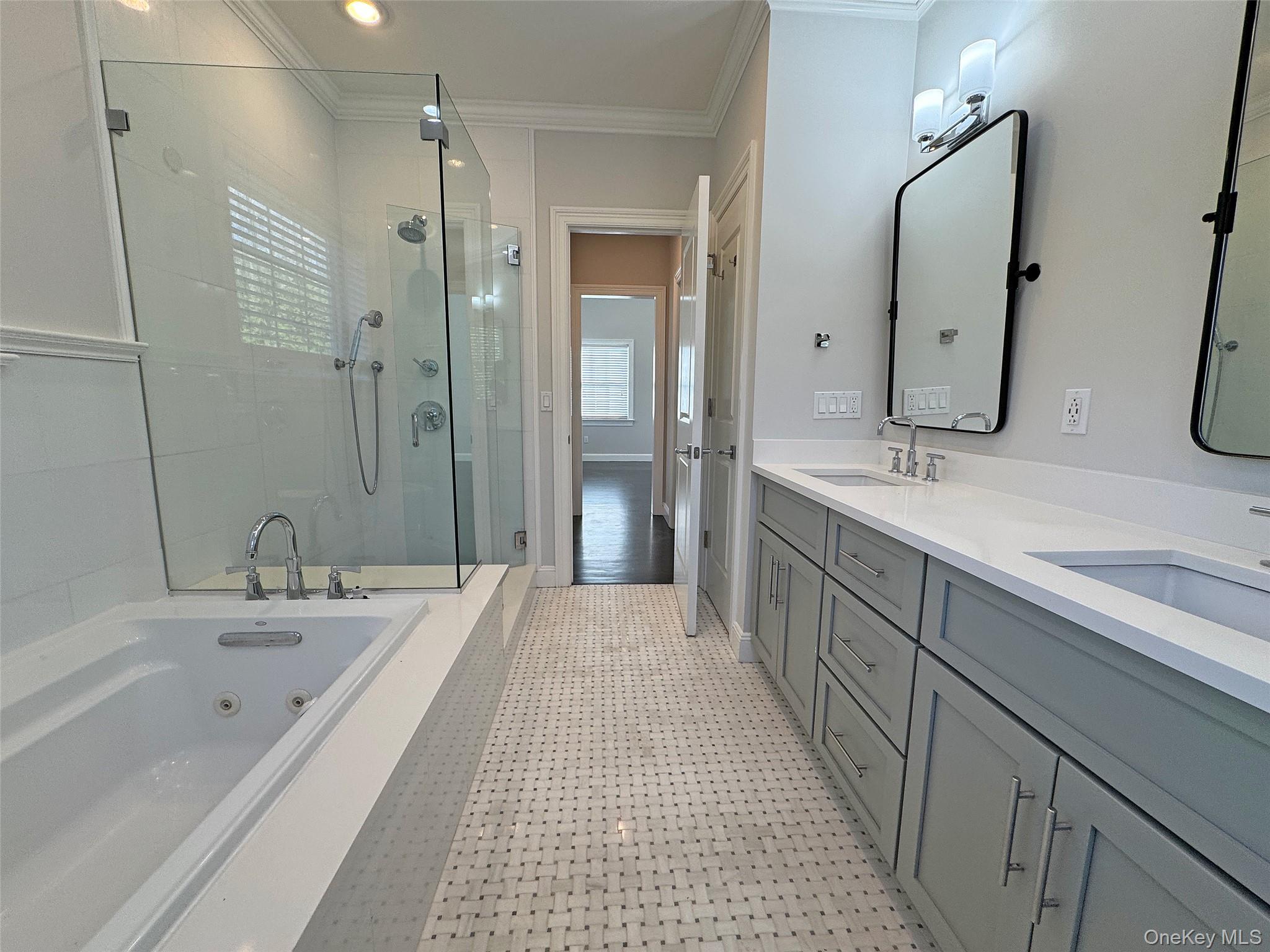 1019 Grove Street Property Photo 16