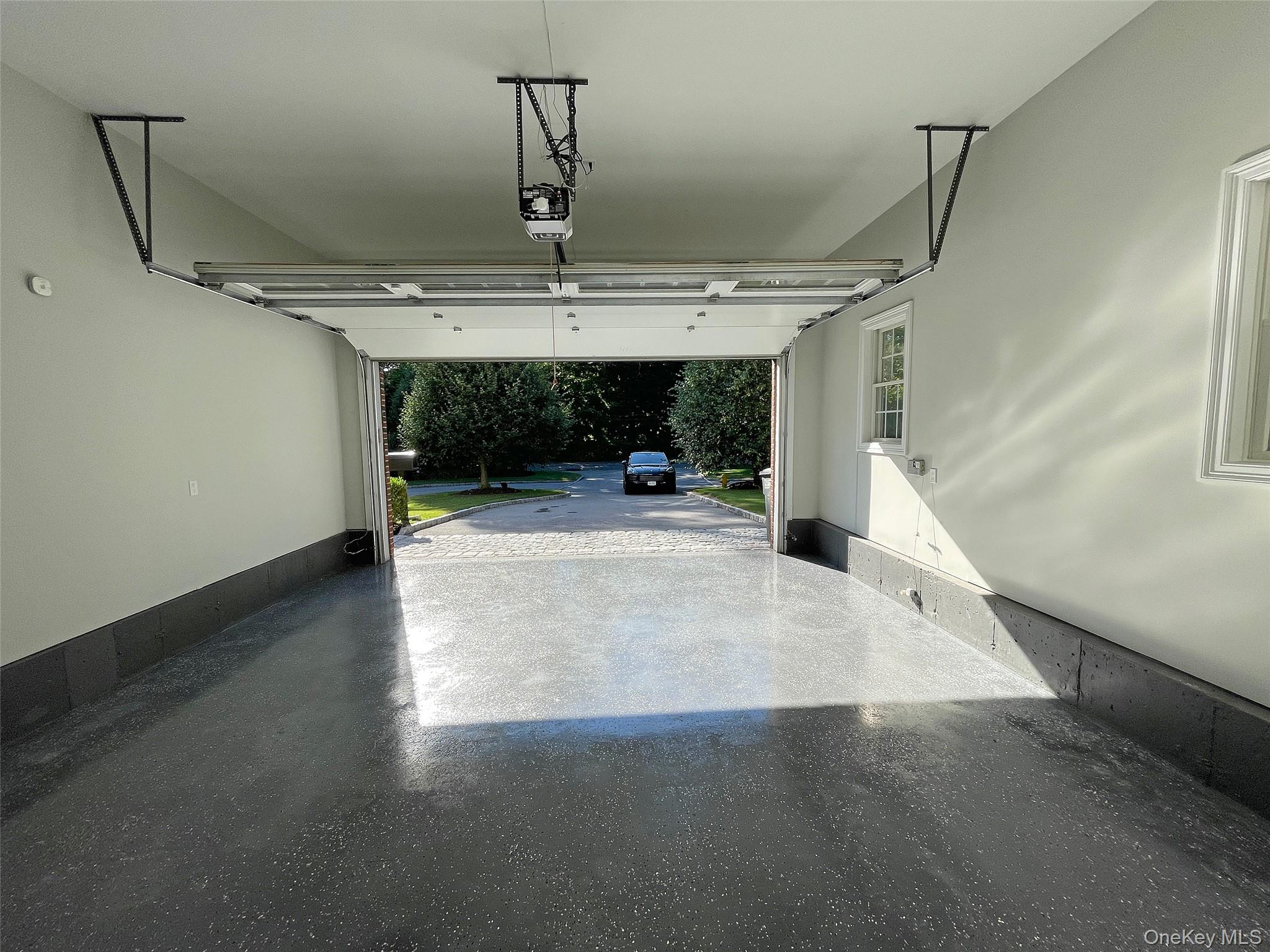 1019 Grove Street Property Photo 26