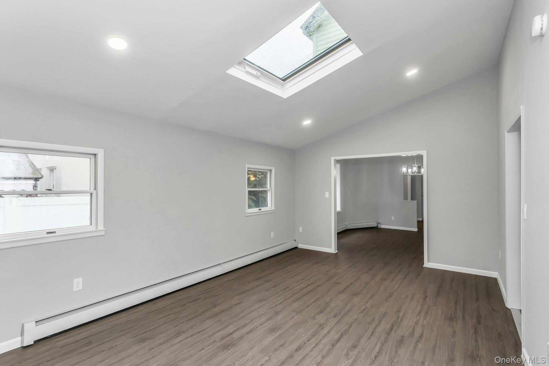 11 Merton Avenue Property Photo 17