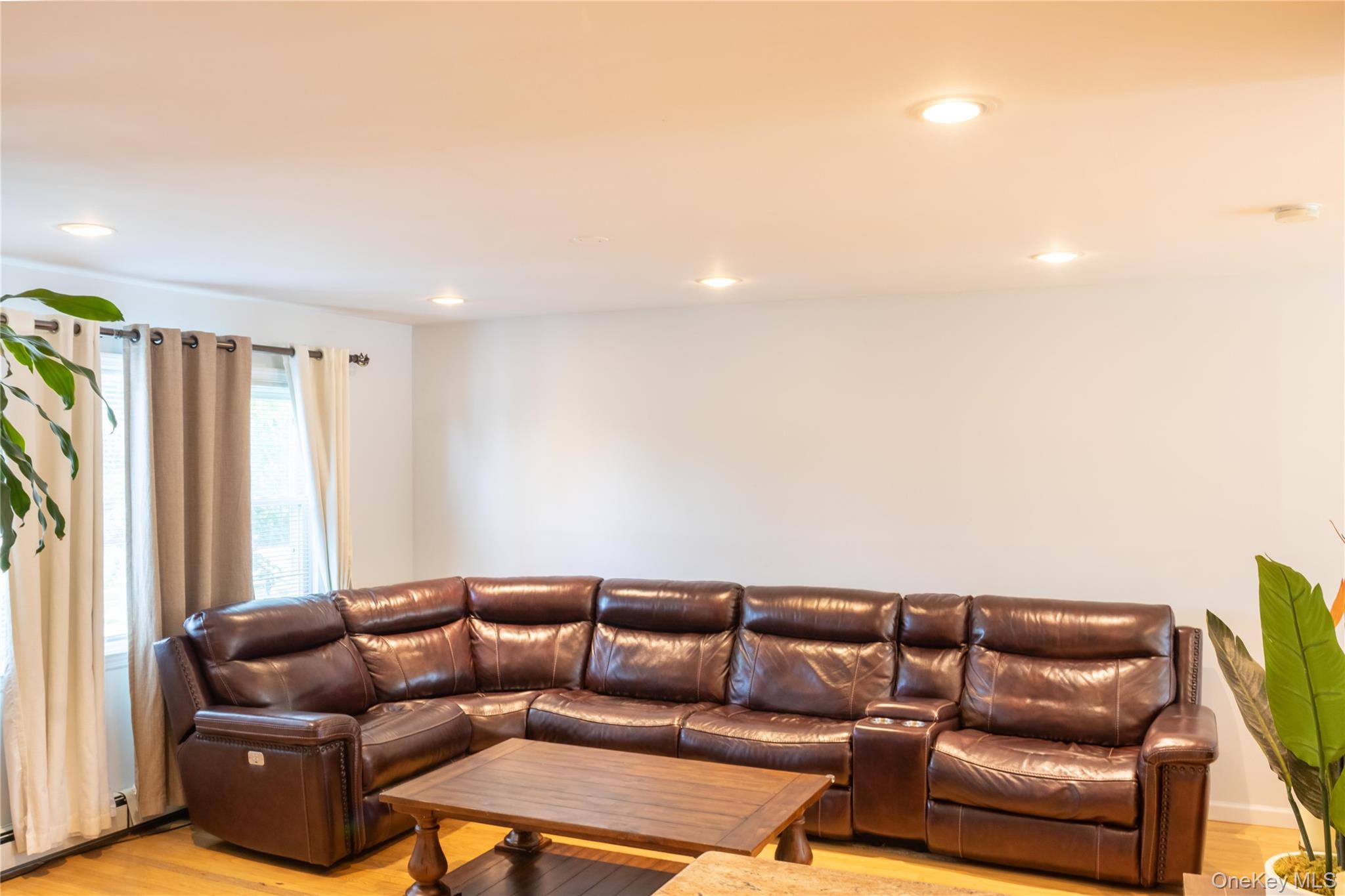 60 Lewis Street Property Photo 4