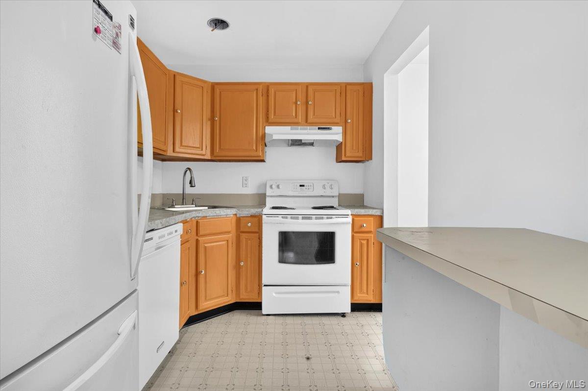 41-43 Broadlawn Drive 41 And 43 Property Photo 13