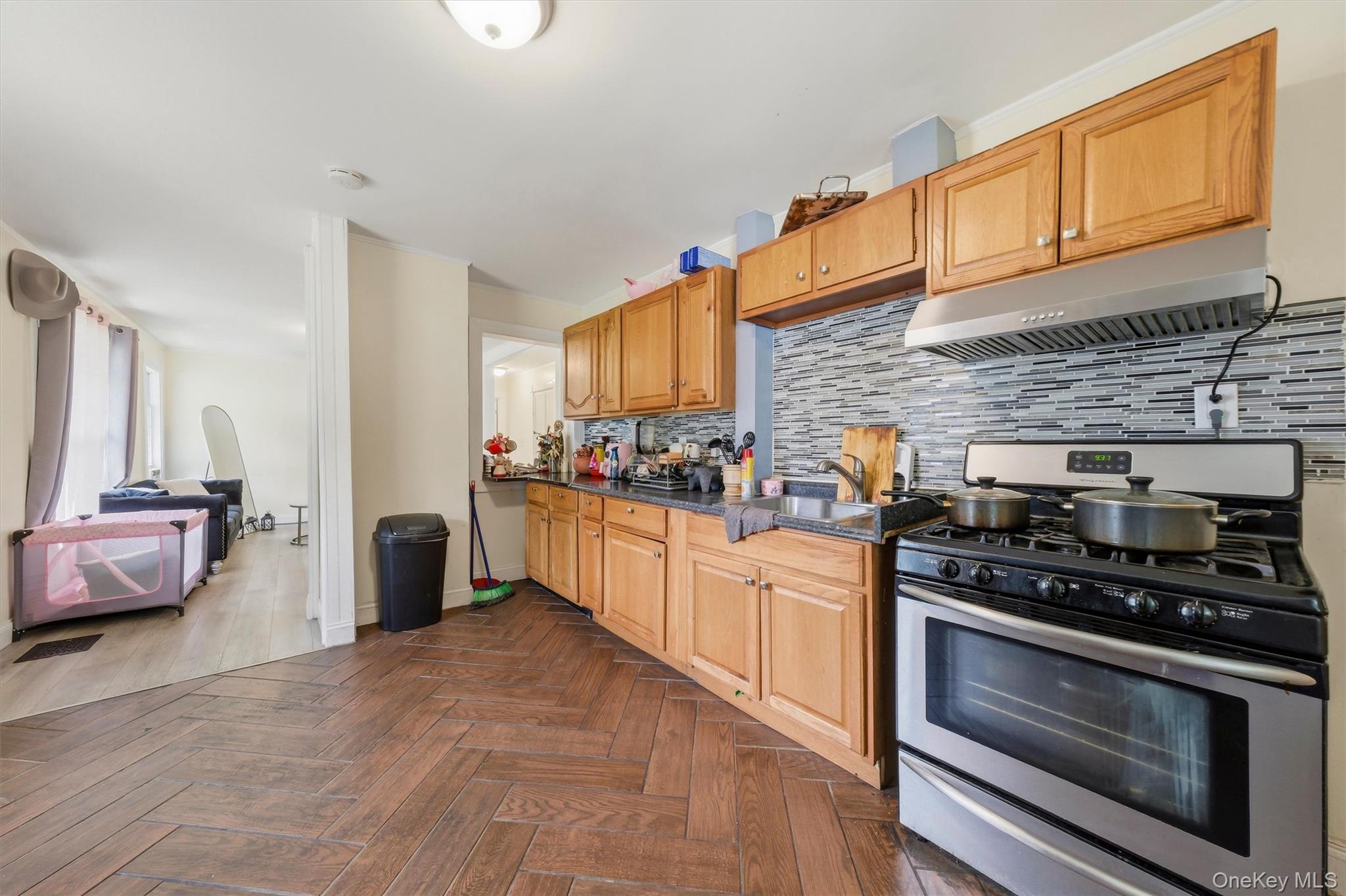 17 Carroll Street Property Photo 14