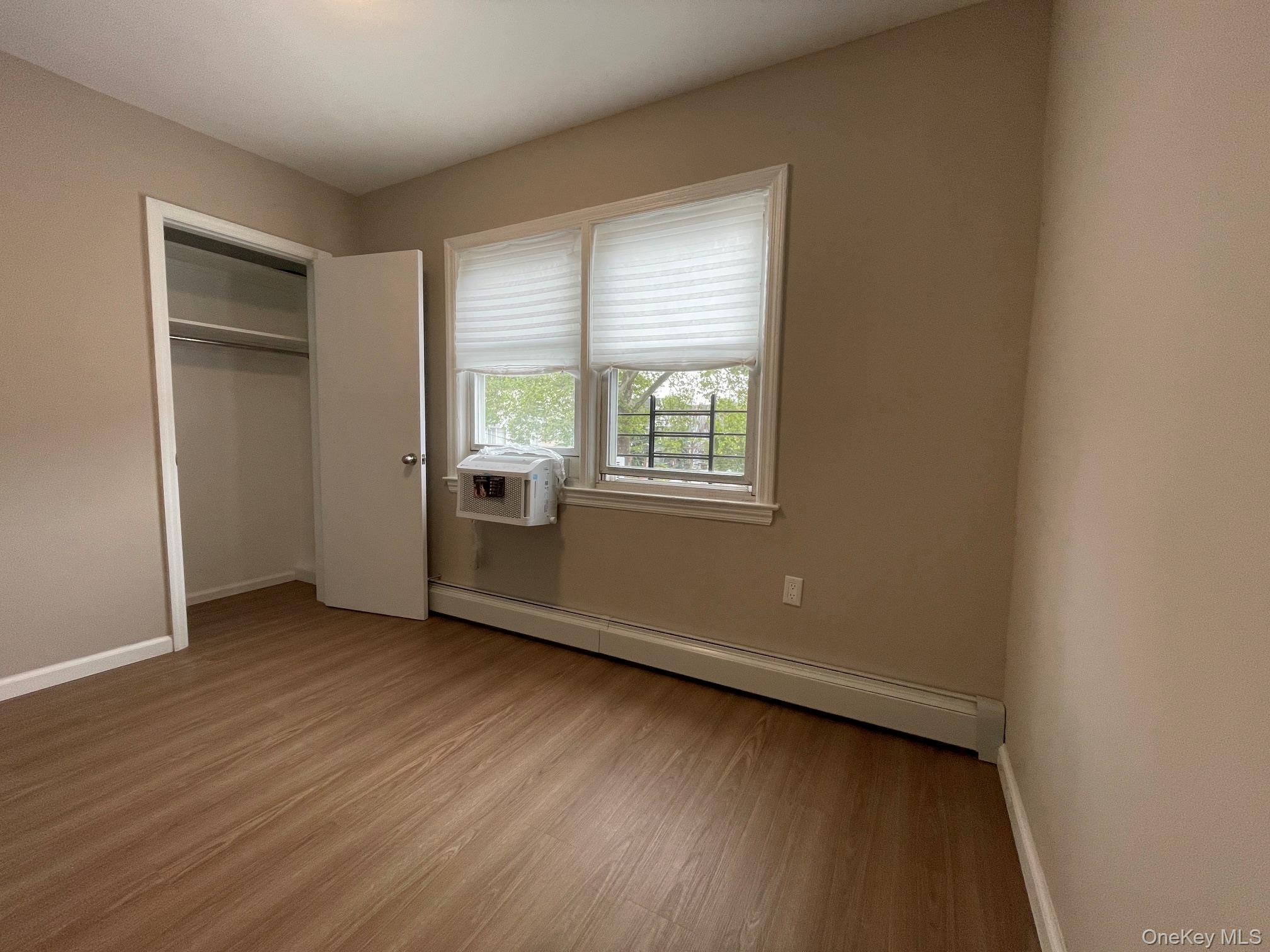 124-01 Hillside Avenue Property Photo 6