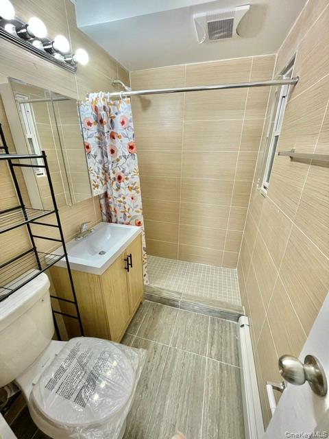 124-01 Hillside Avenue Property Photo 7