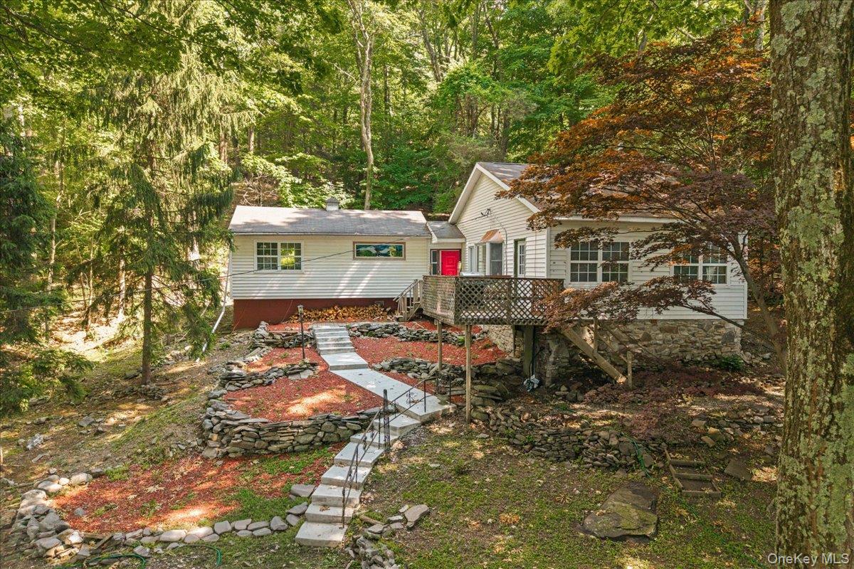 12 Cascade Trail Property Photo 1