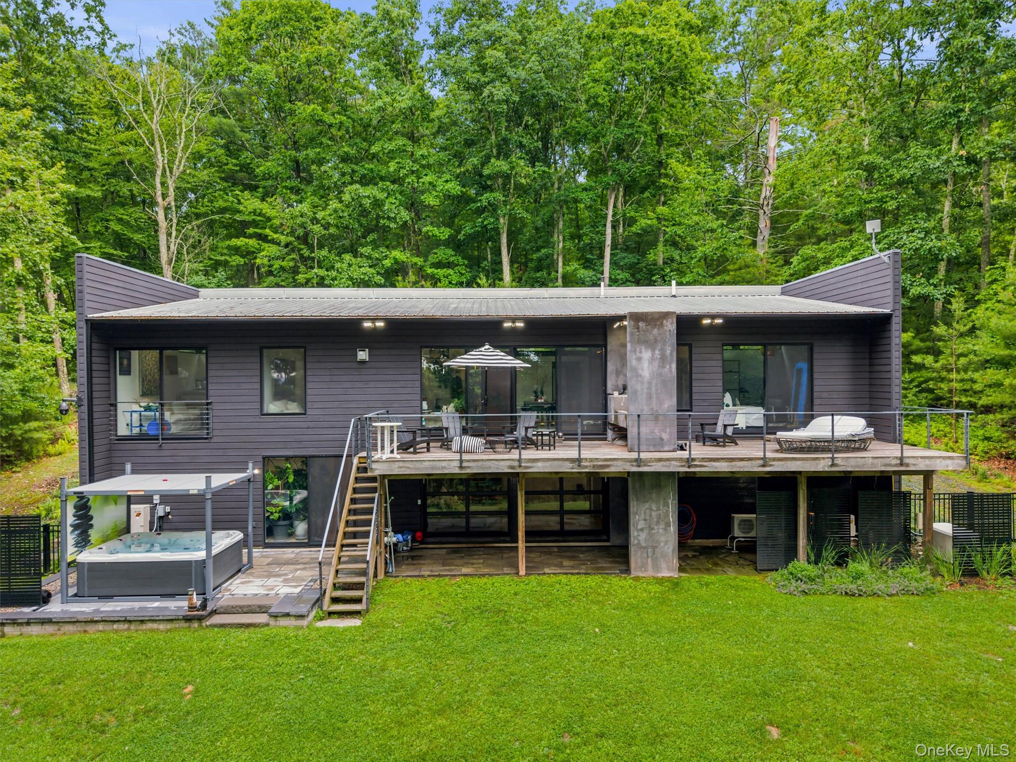 194 Mapes Road Property Photo 3