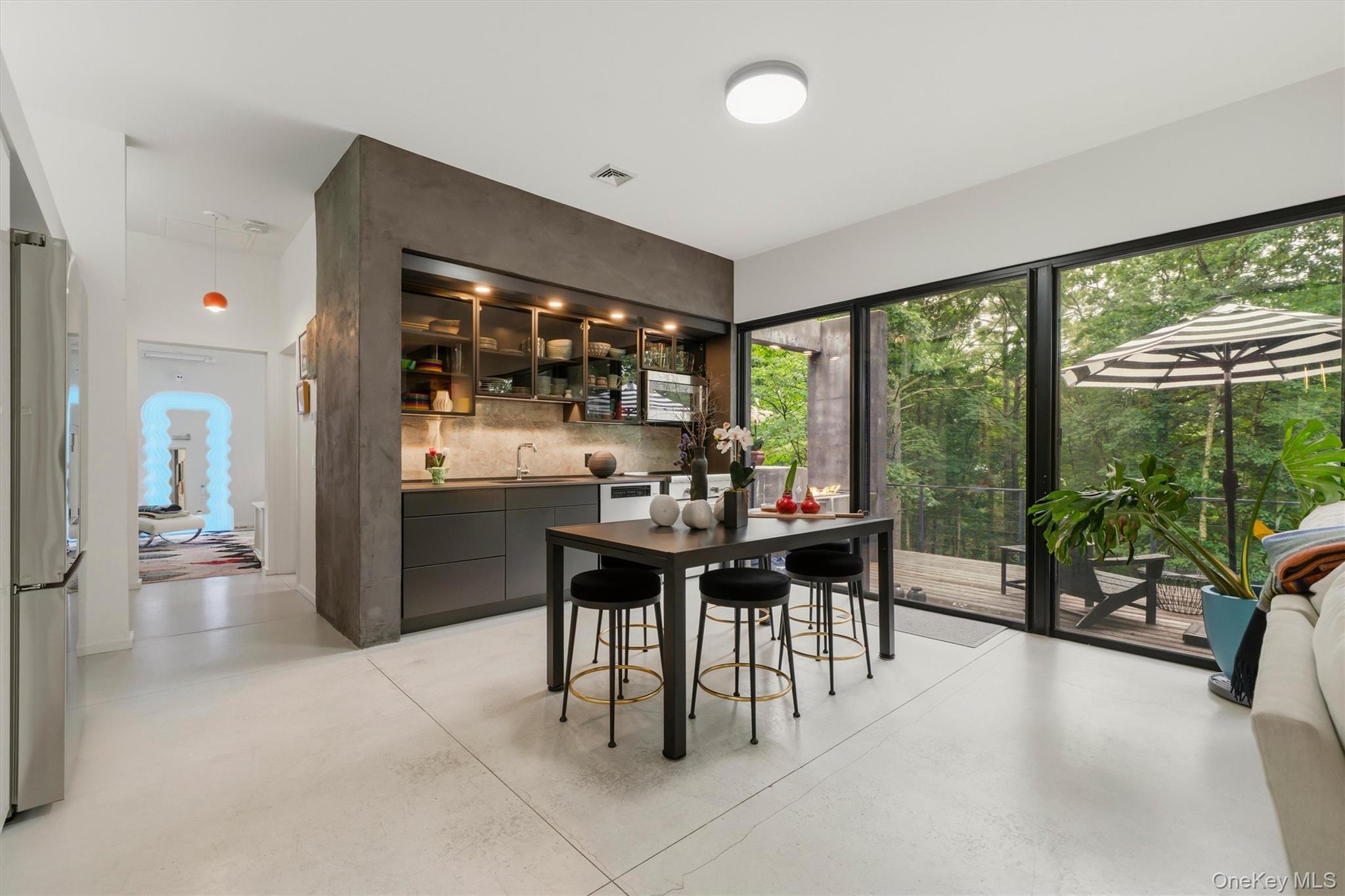 194 Mapes Road Property Photo 13