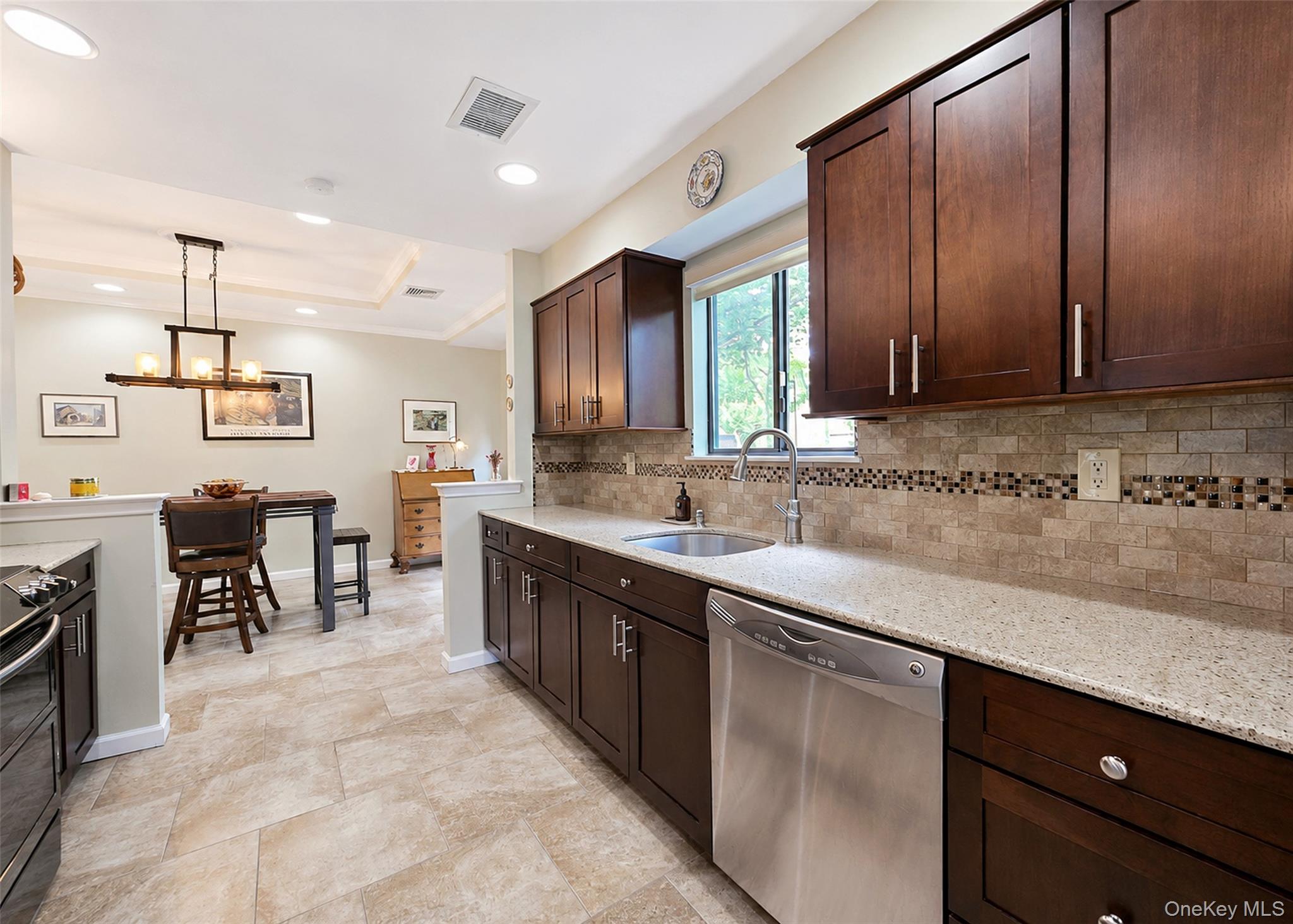 45 Timber Ridge Drive Property Photo 8