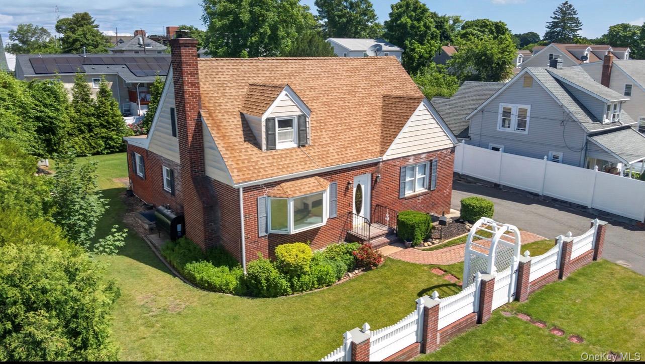5 E 4th Street Property Photo 3