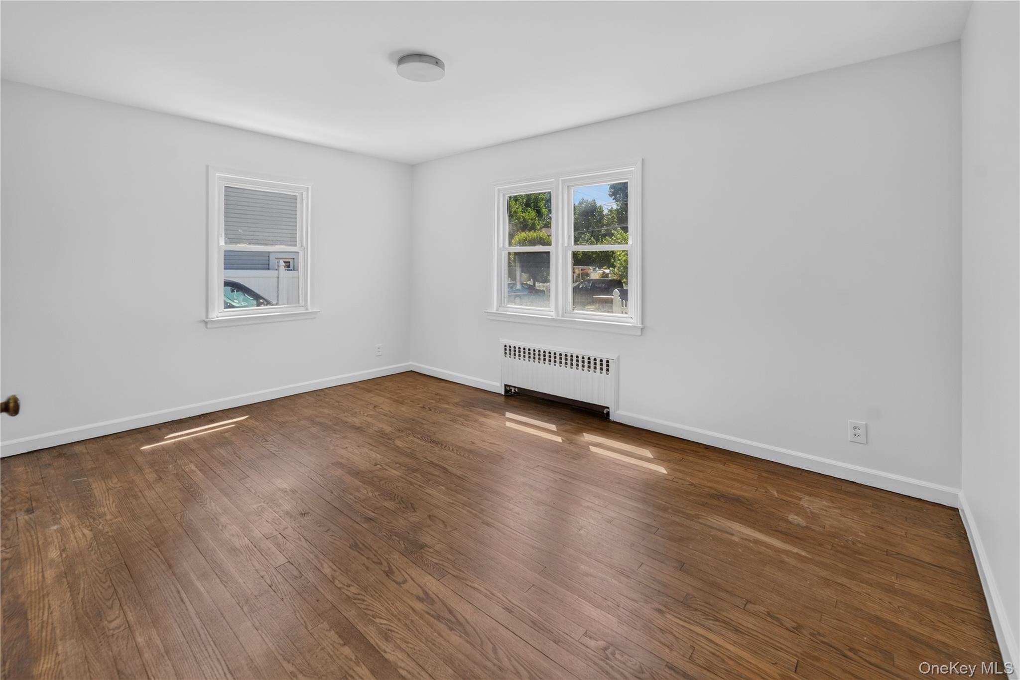 5 E 4th Street Property Photo 16