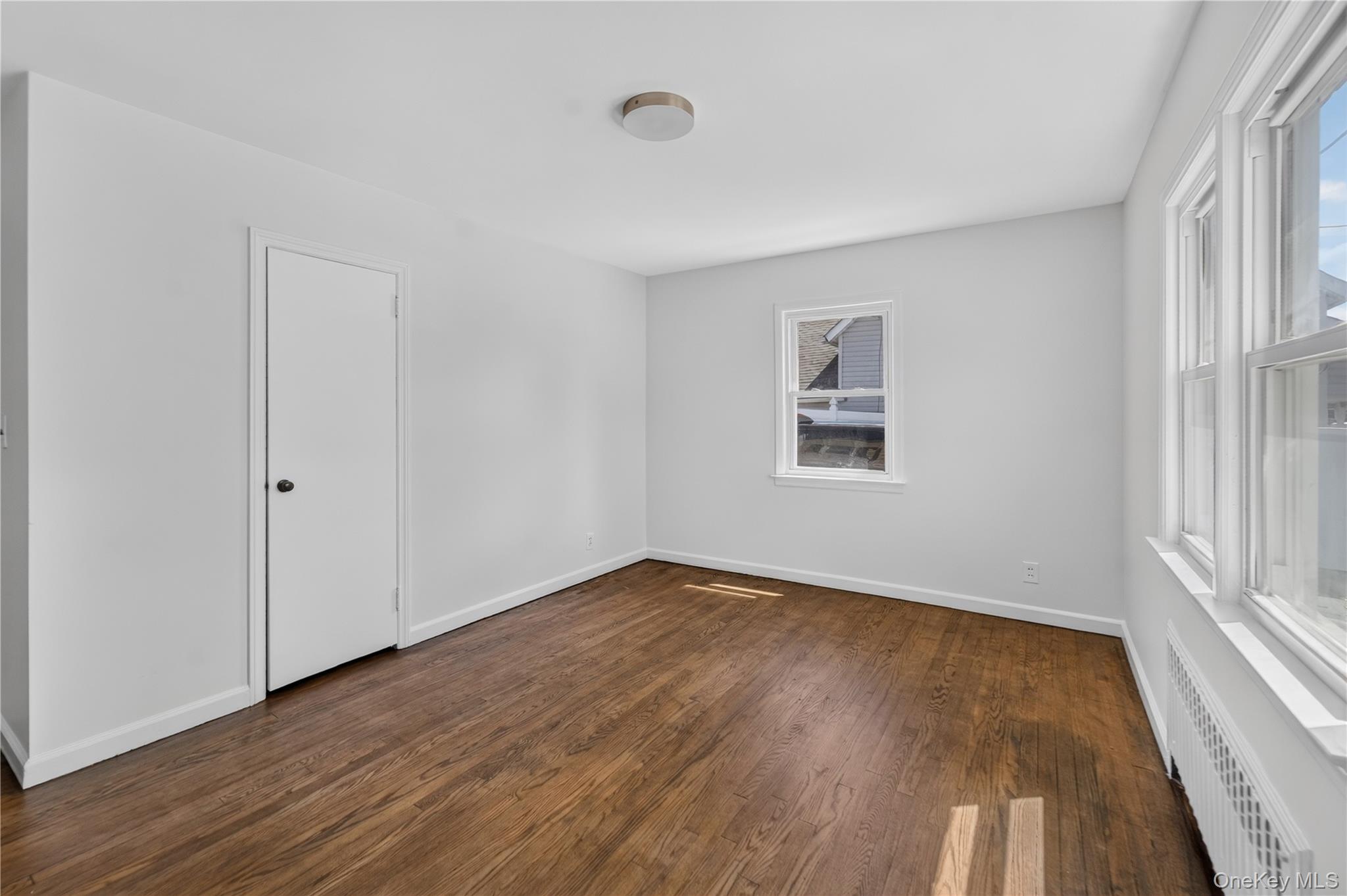 5 E 4th Street Property Photo 17