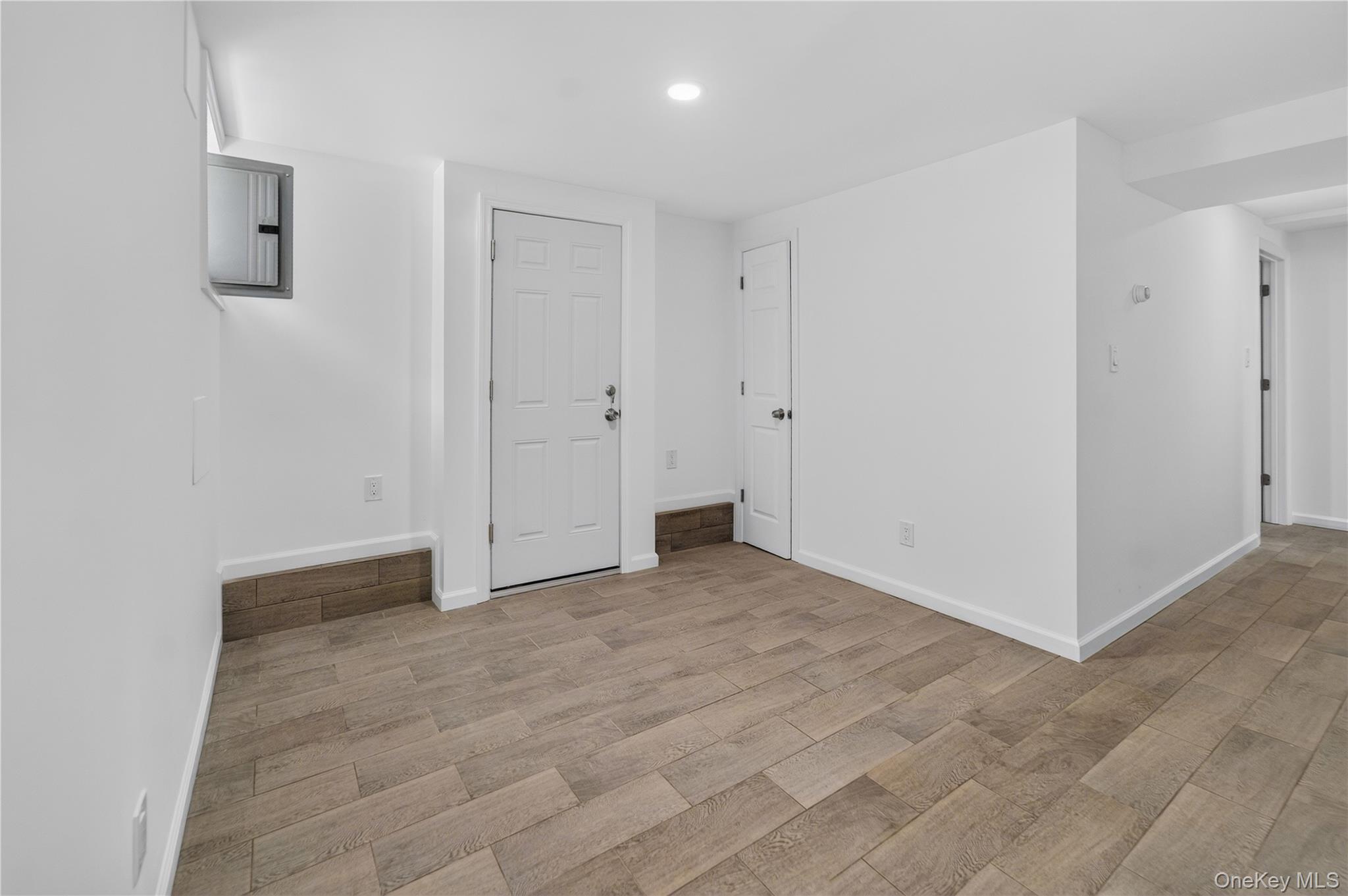 5 E 4th Street Property Photo 28
