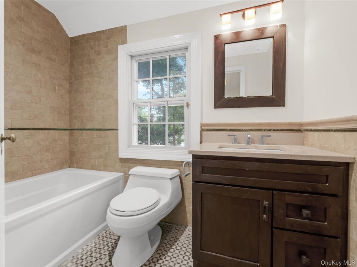 178 Overlook Avenue Property Photo 19