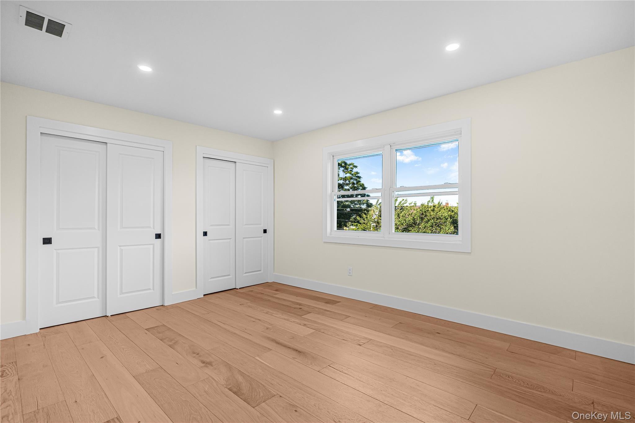 737 Flowerdale Drive Property Photo 14