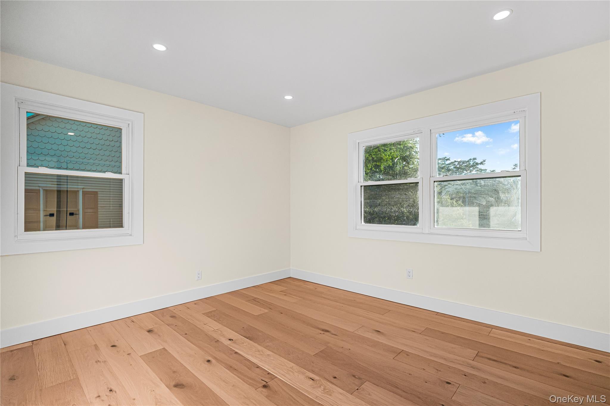 737 Flowerdale Drive Property Photo 17