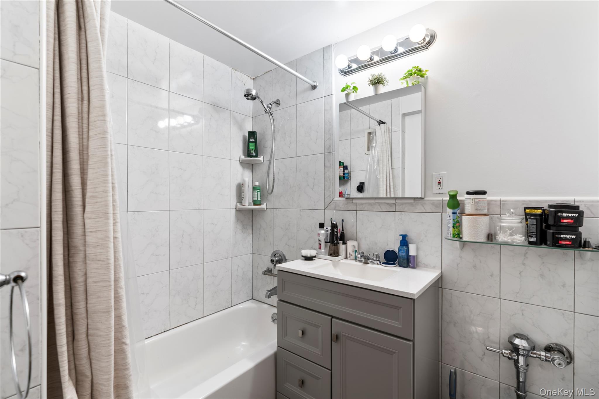 88-12 151 Avenue 4b Property Photo 9