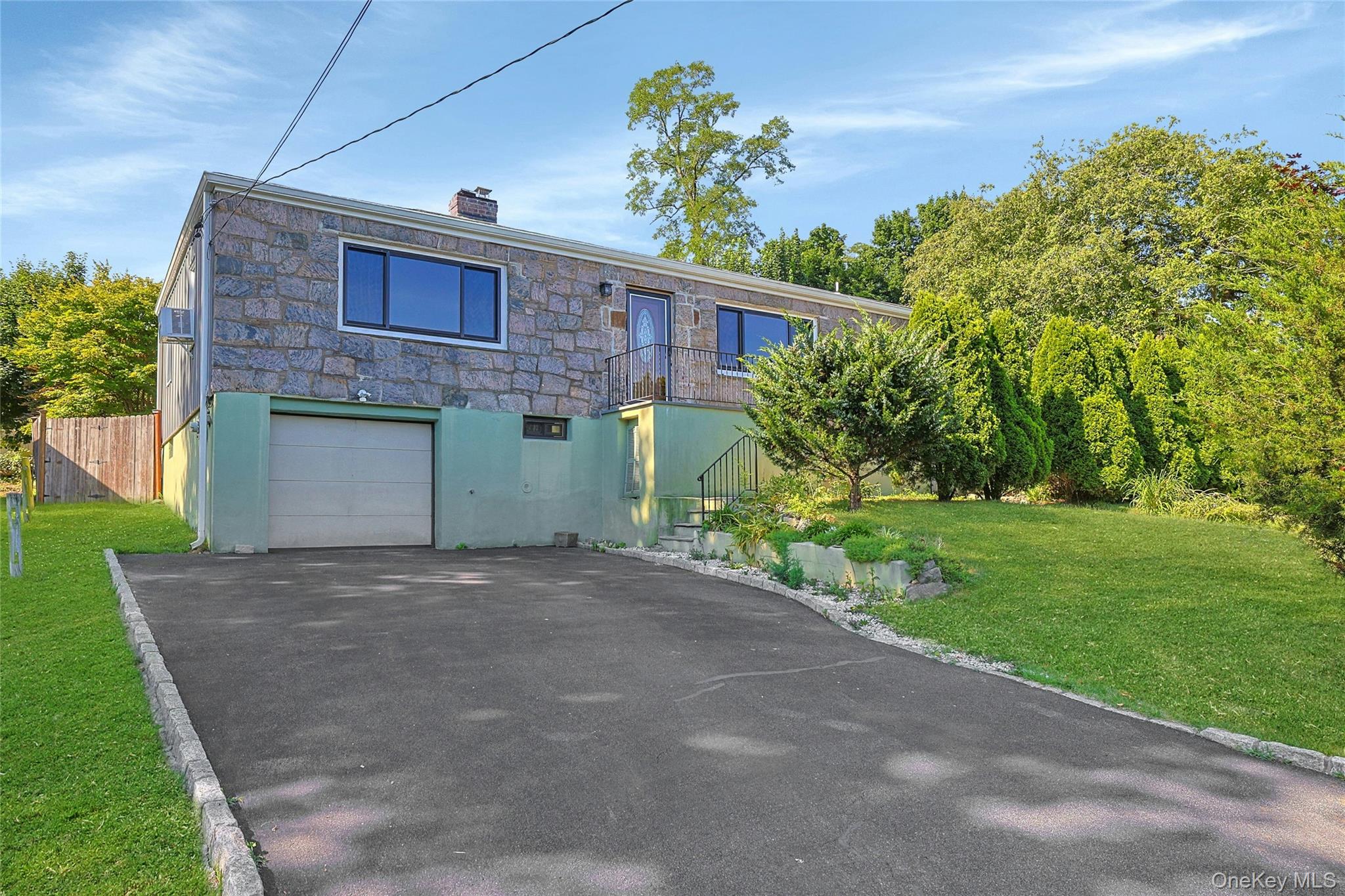 141 Curtis Lane Property Photo 1