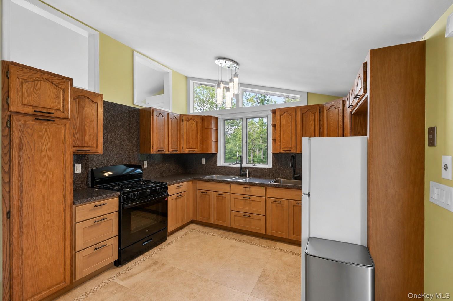 14 Cannon Boulevard Property Photo 10