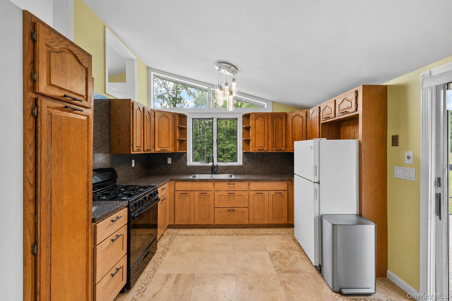 14 Cannon Boulevard Property Photo 11