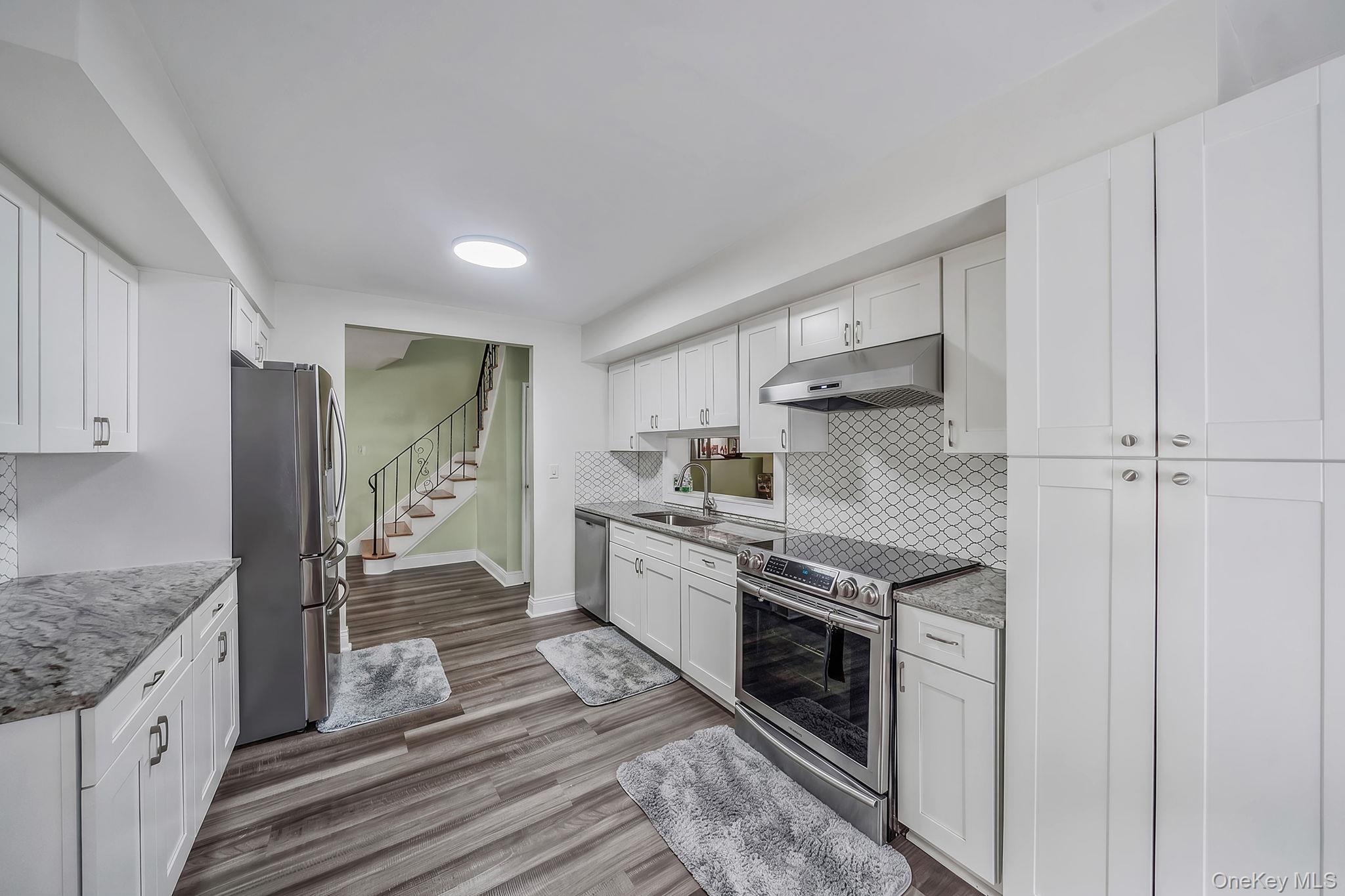 23 Essex Drive Property Photo 12