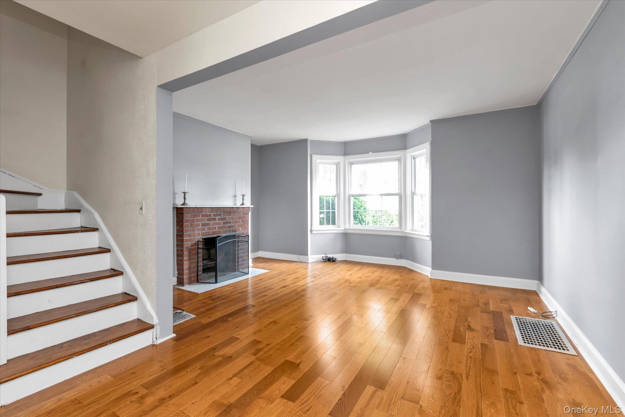 343 Nassau Boulevard Property Photo 4