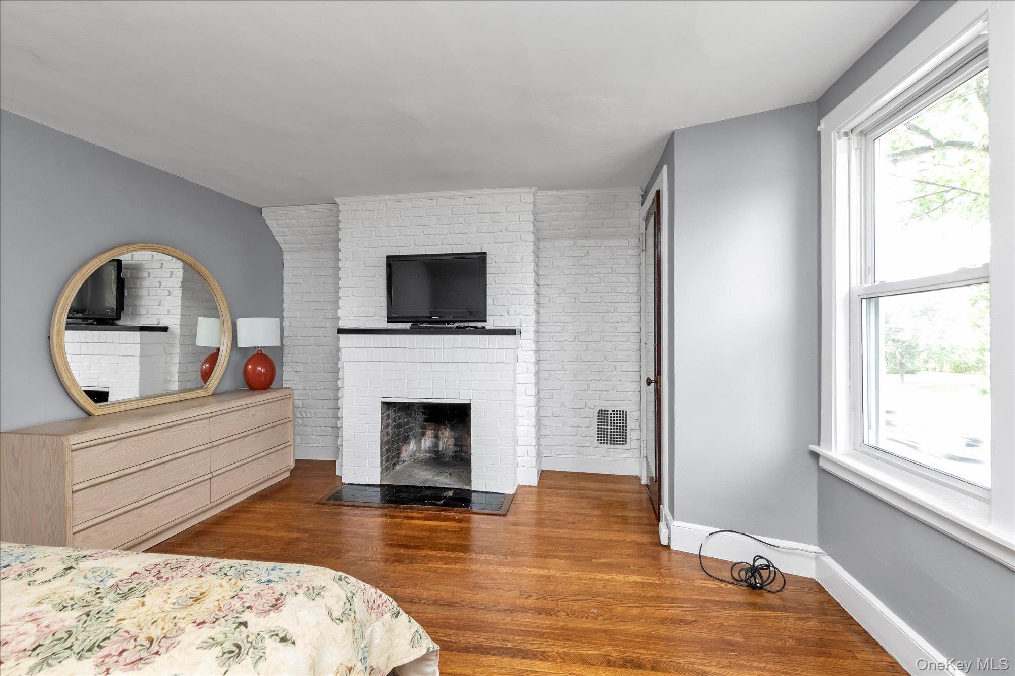343 Nassau Boulevard Property Photo 12