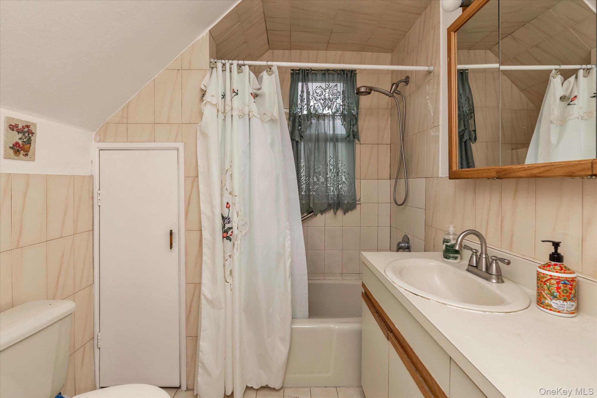 343 Nassau Boulevard Property Photo 15