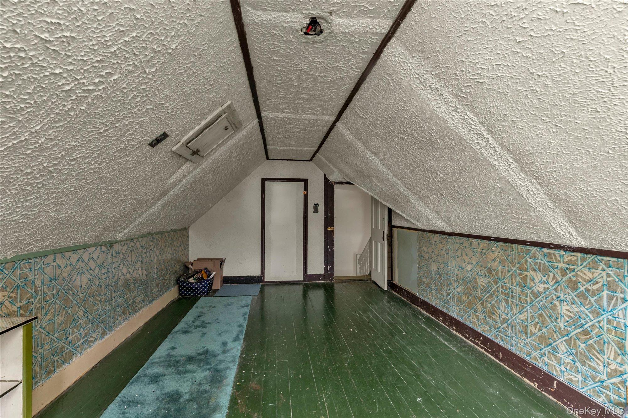 343 Nassau Boulevard Property Photo 17