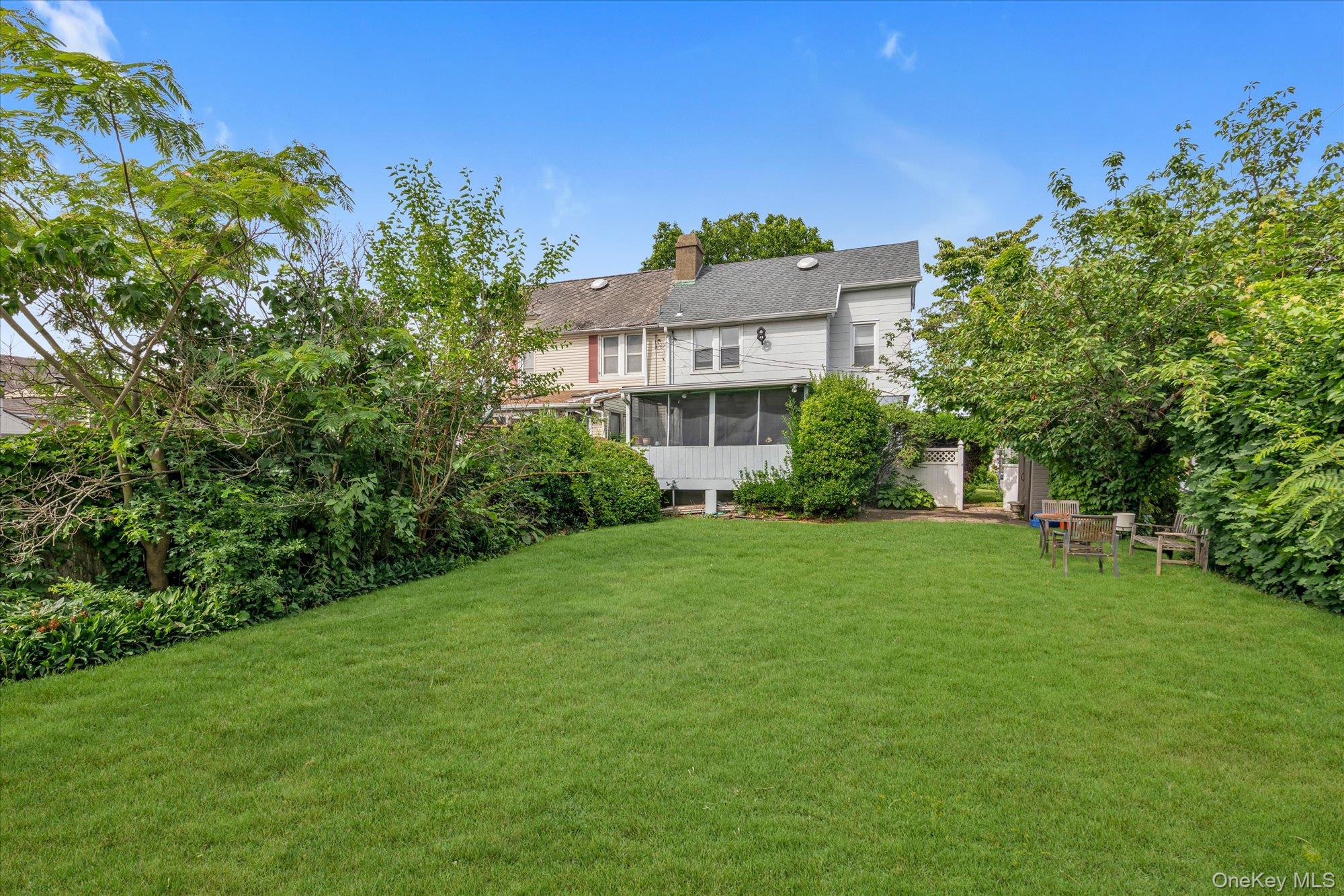 343 Nassau Boulevard Property Photo 20